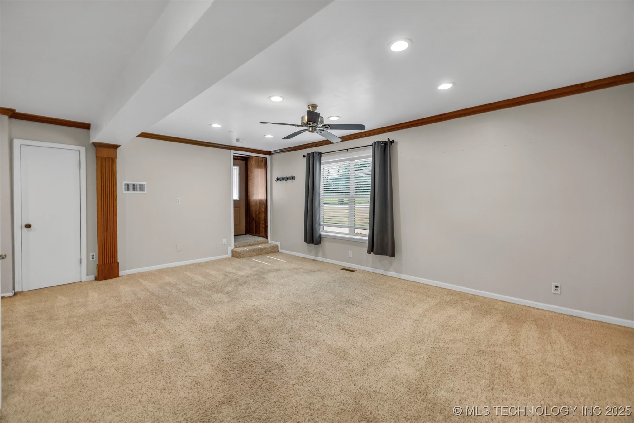 6717 S Oswego Avenue Property Photo 29