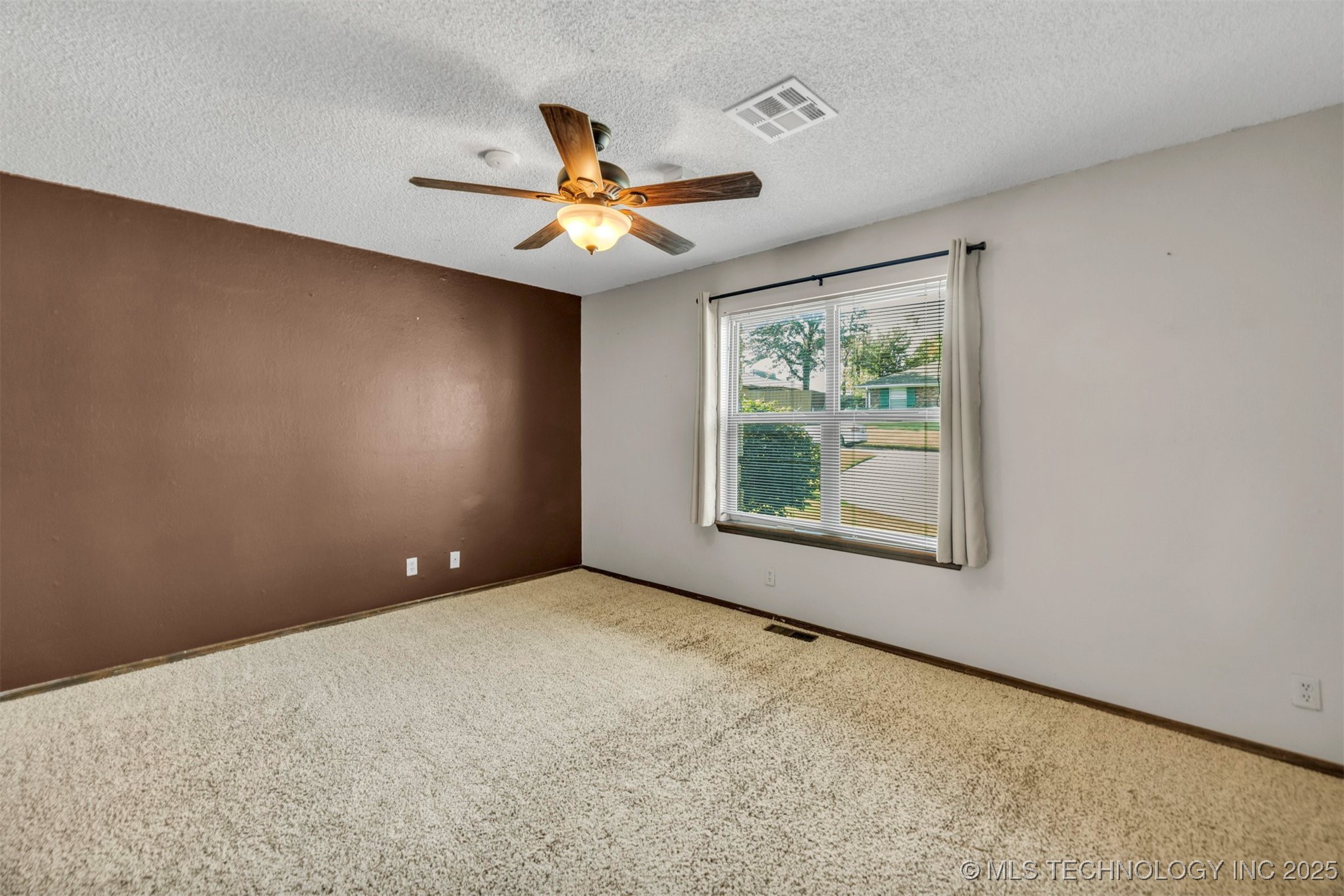 6717 S Oswego Avenue Property Photo 37