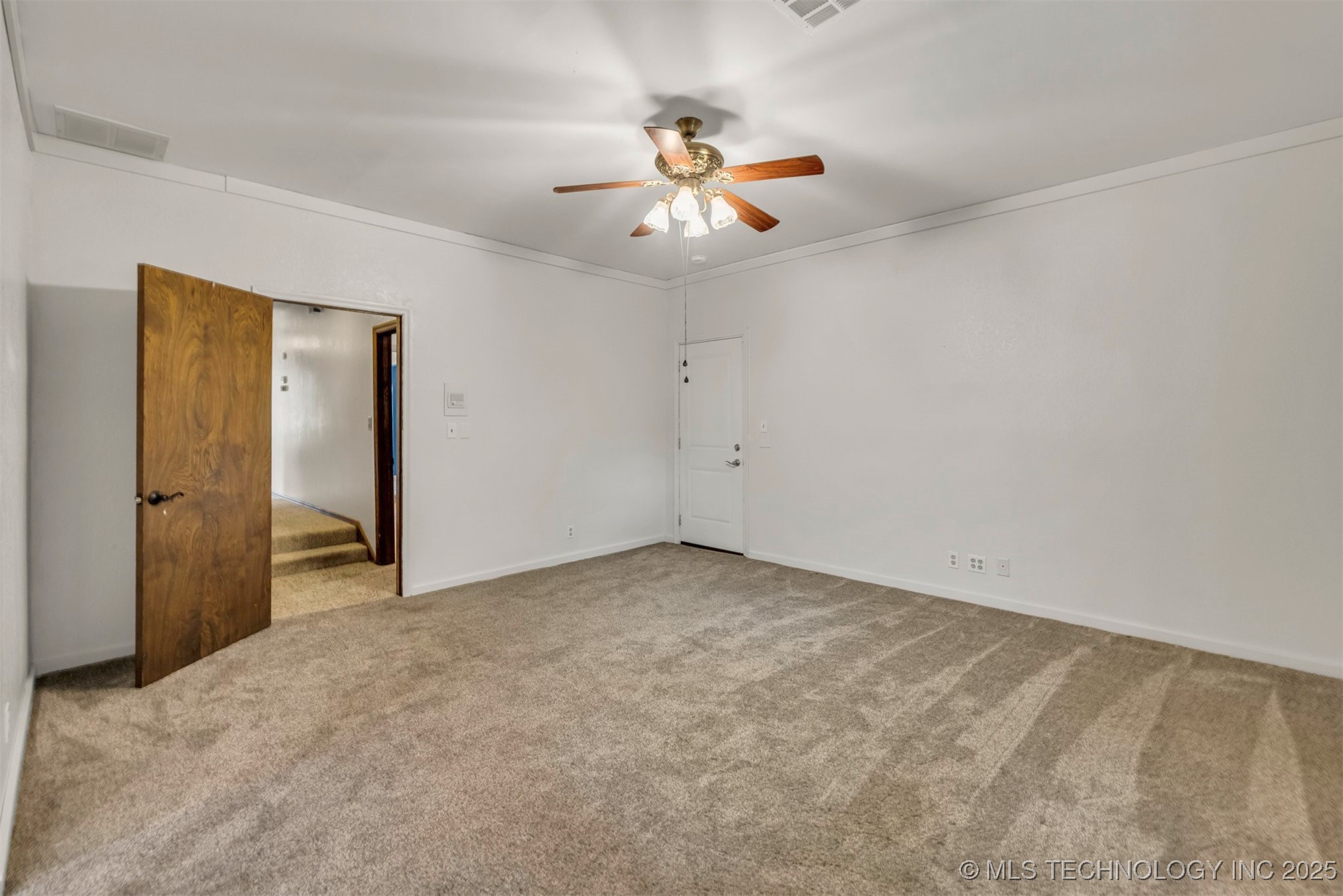 6717 S Oswego Avenue Property Photo 45