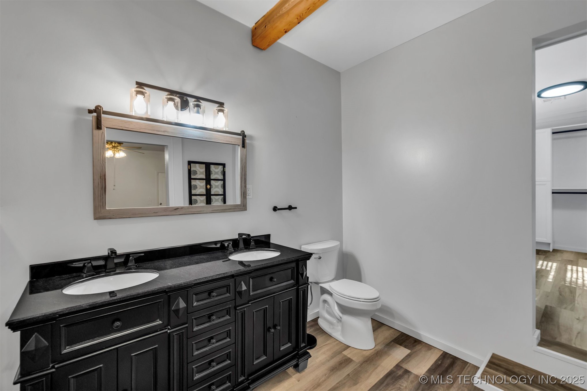 6717 S Oswego Avenue Property Photo 47