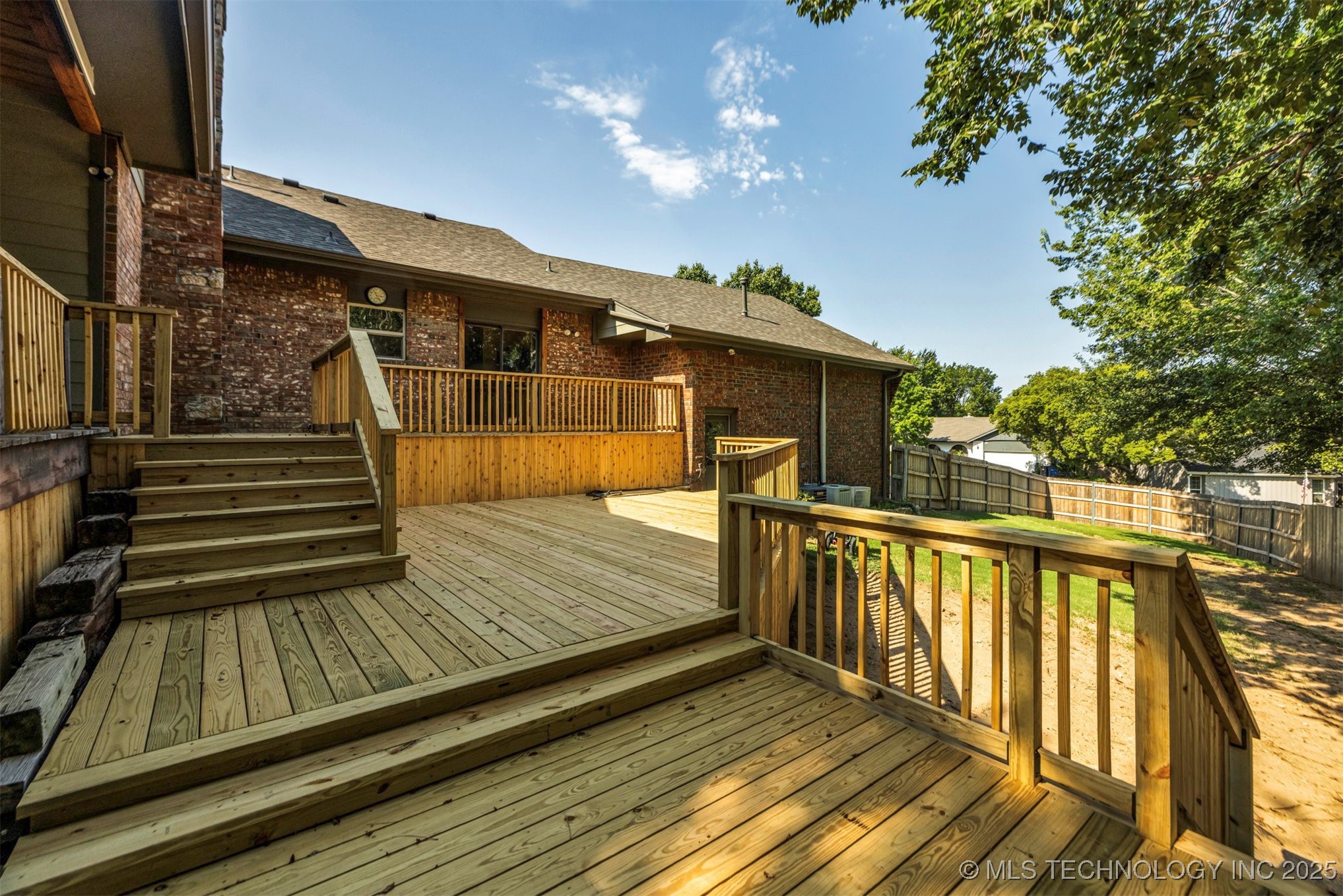 6717 S Oswego Avenue Property Photo 54