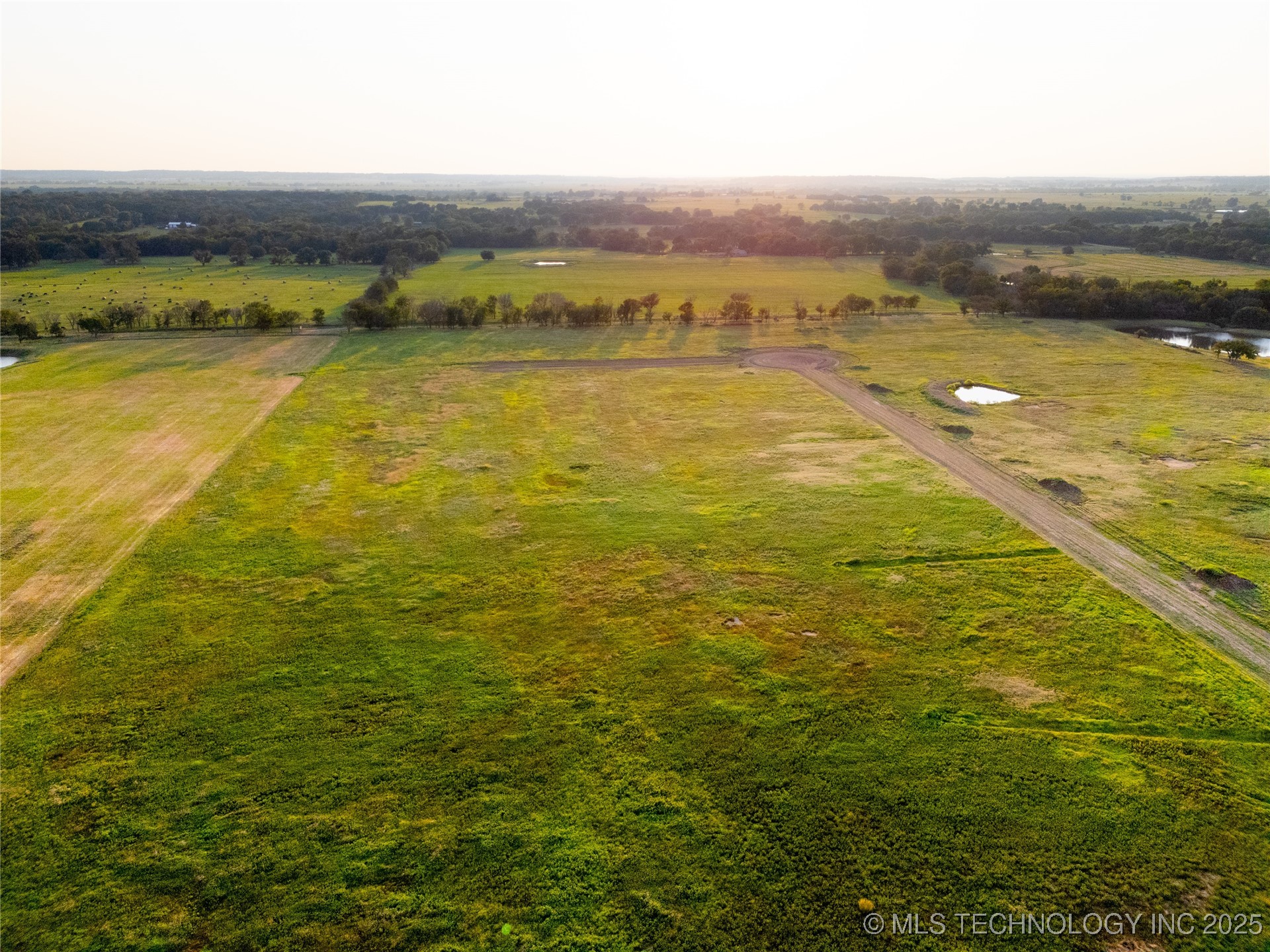 10 S 4280 Road Property Photo 4