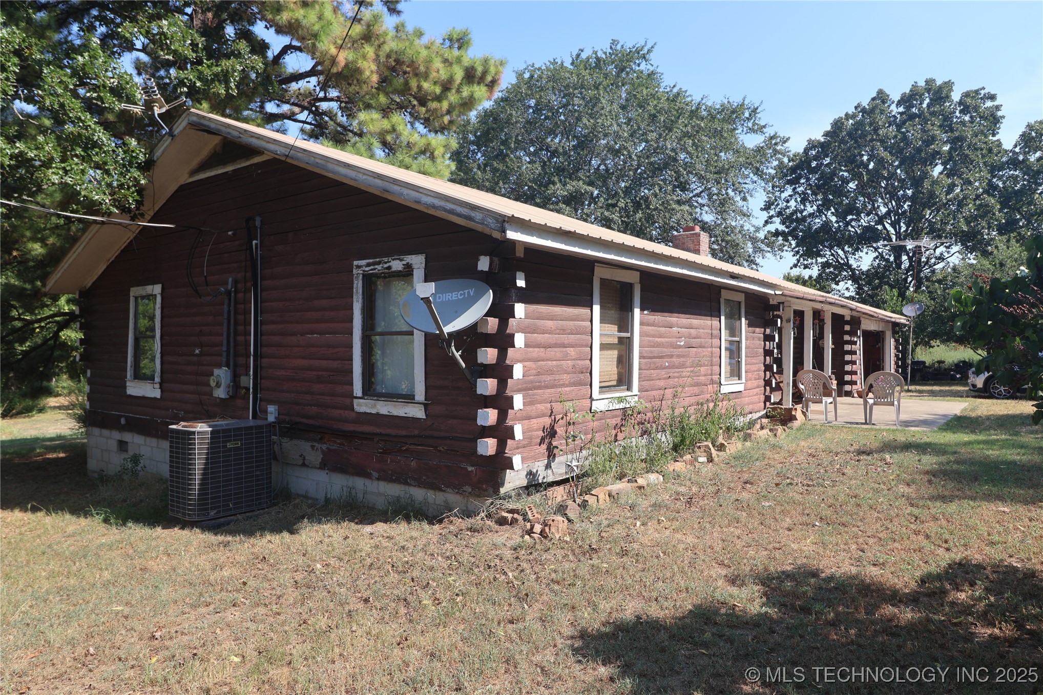 2601 N Witte Property Photo 6