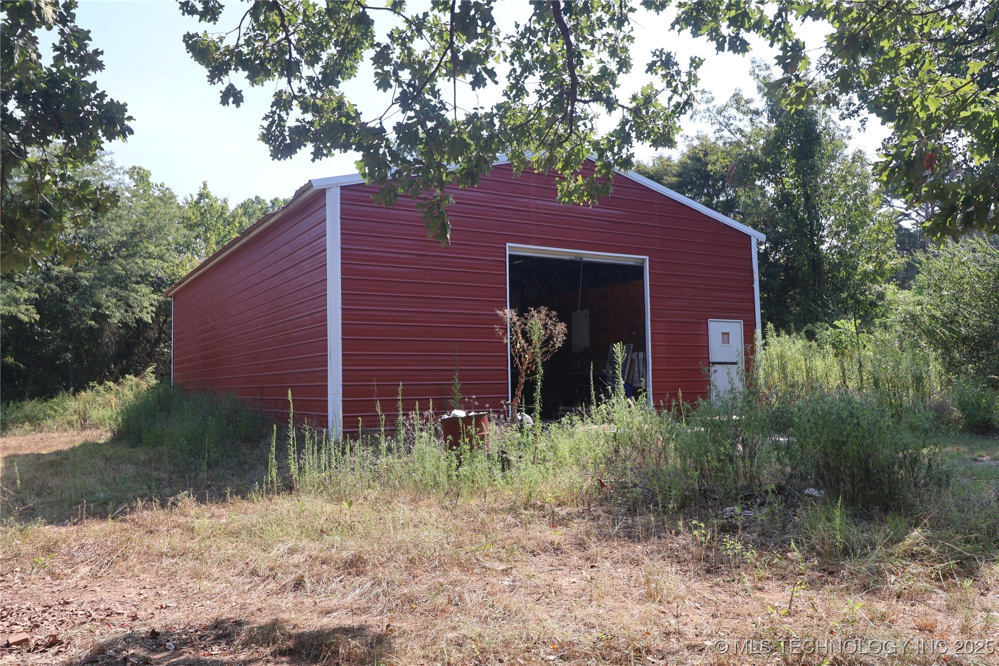 2601 N Witte Property Photo 7