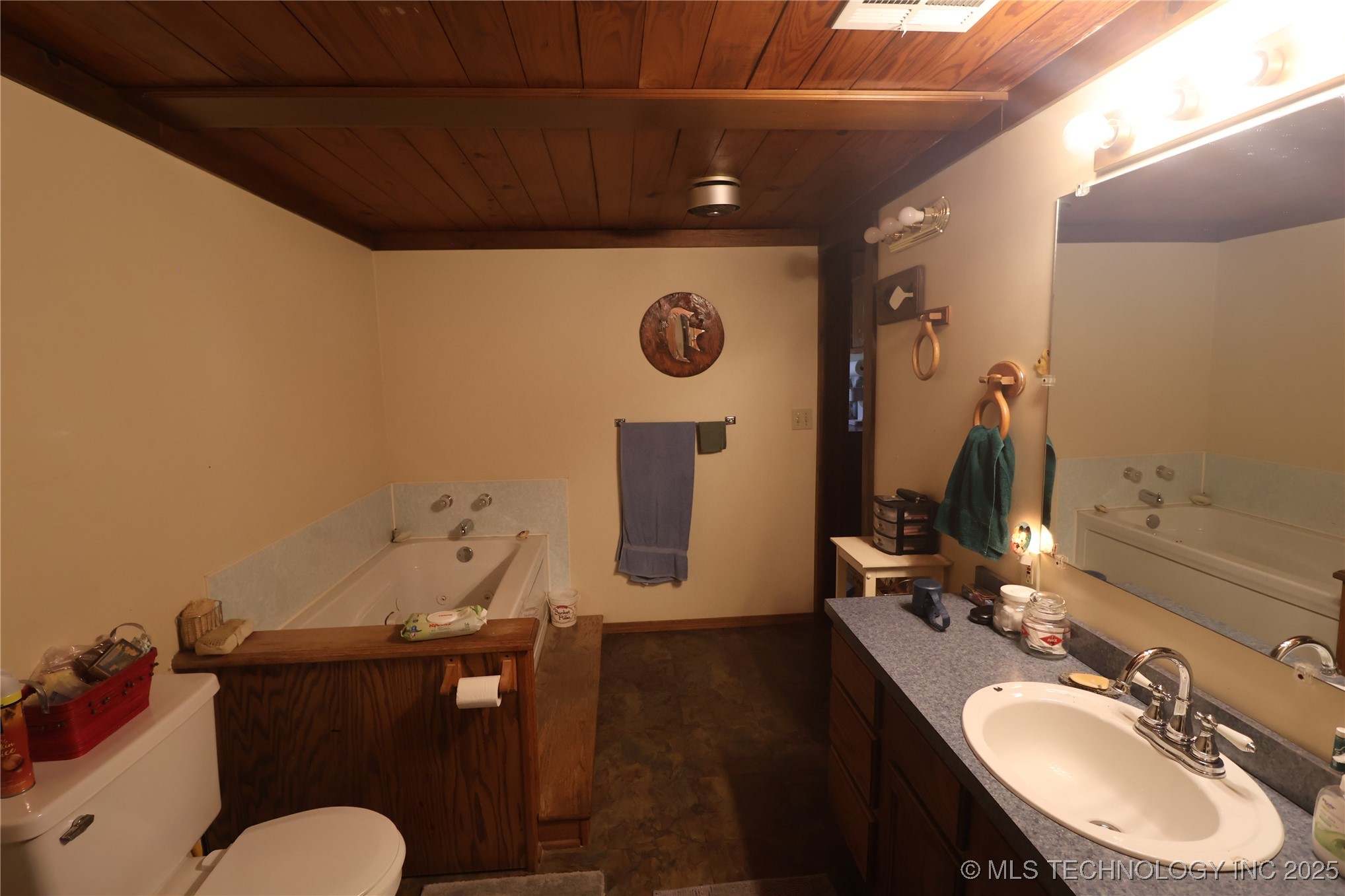 2601 N Witte Property Photo 21