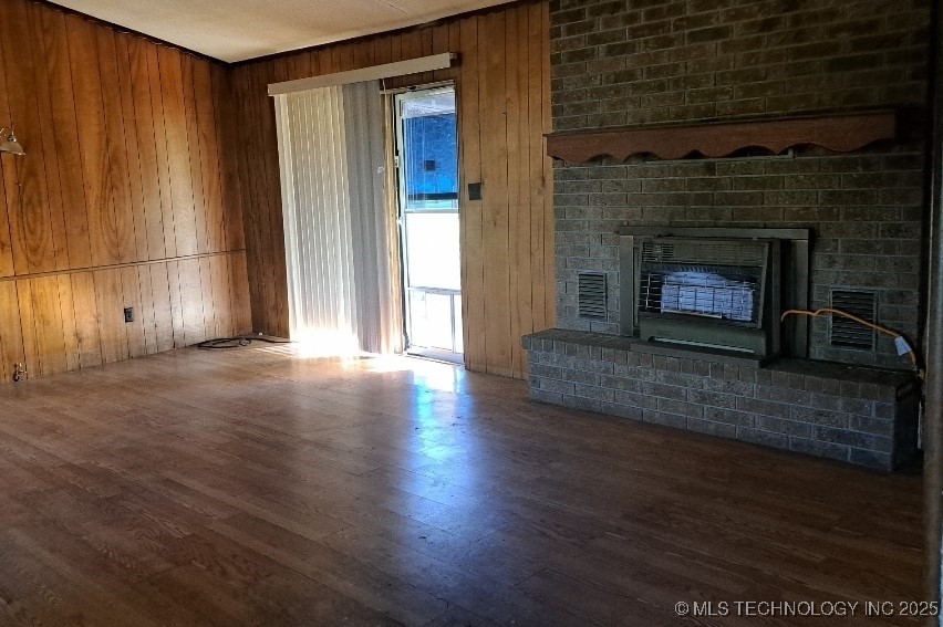 1069 N Coal Creek Road Property Photo 3