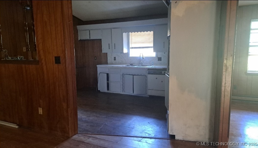 1069 N Coal Creek Road Property Photo 6