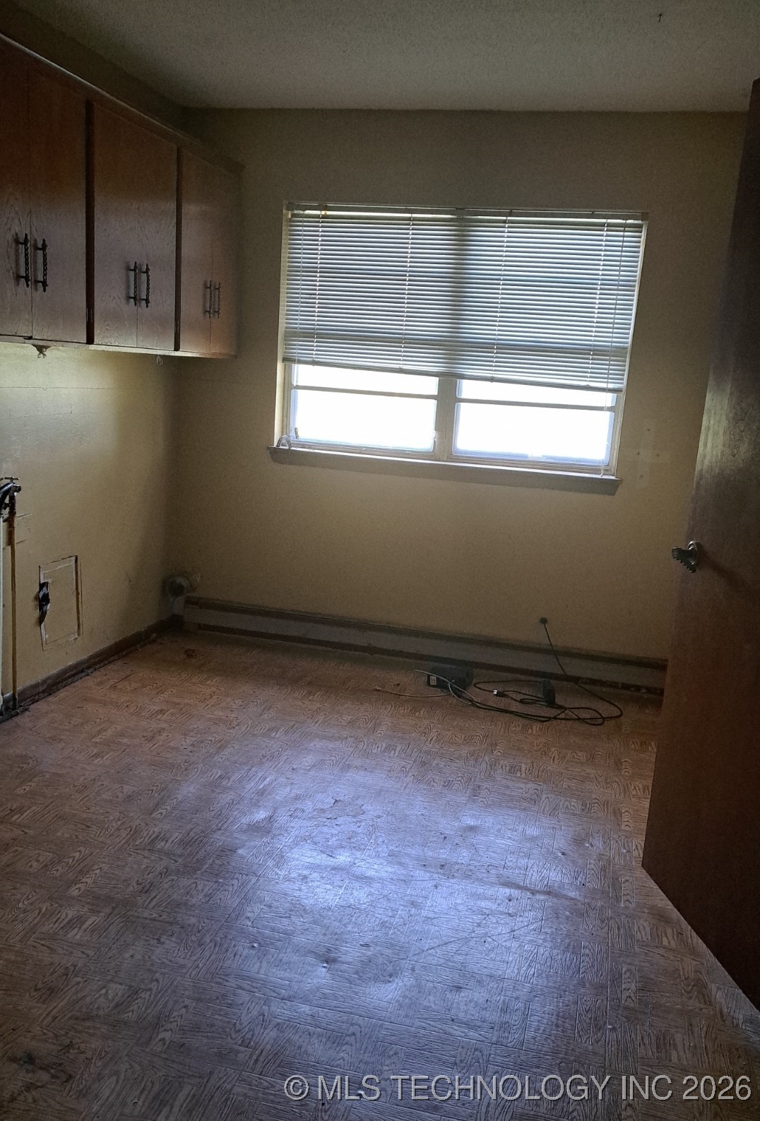 1069 N Coal Creek Road Property Photo 8