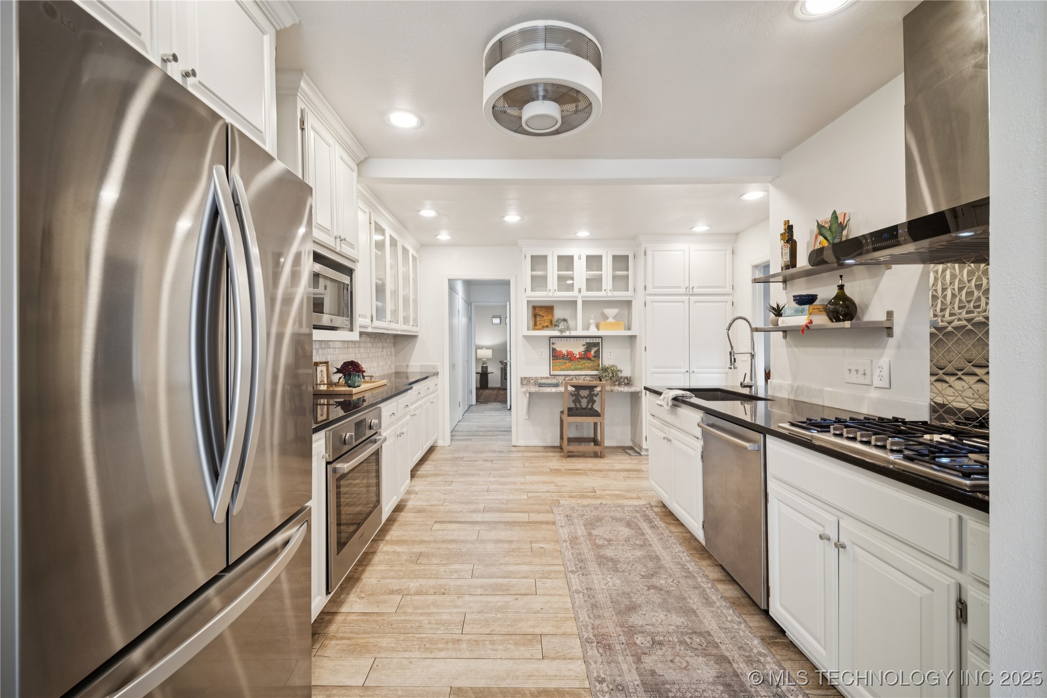 2411 E 72nd Place 2-a-3 Property Photo 15