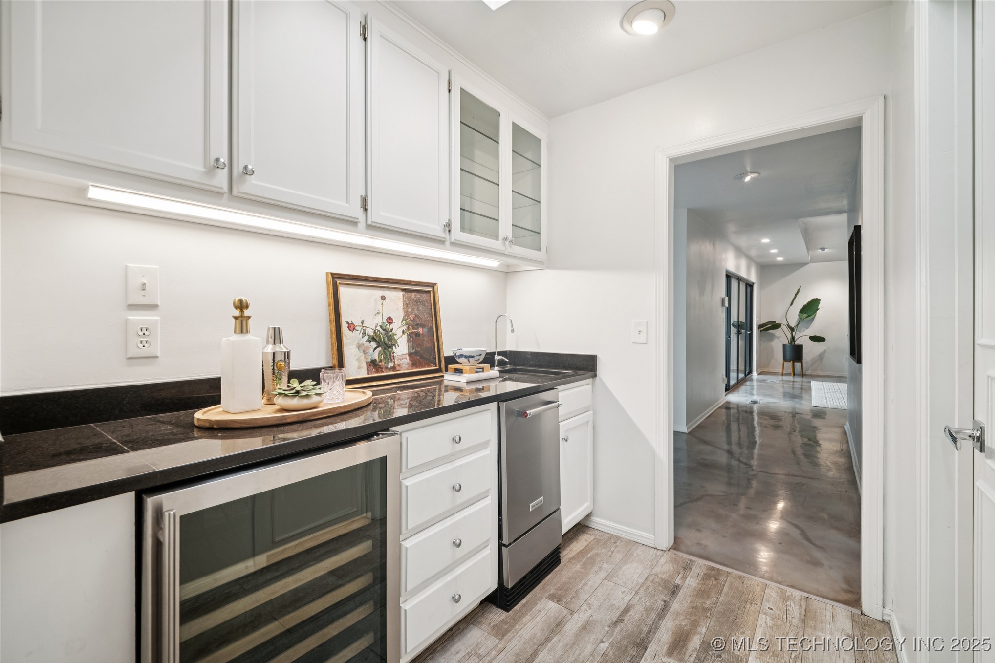 2411 E 72nd Place 2-a-3 Property Photo 19