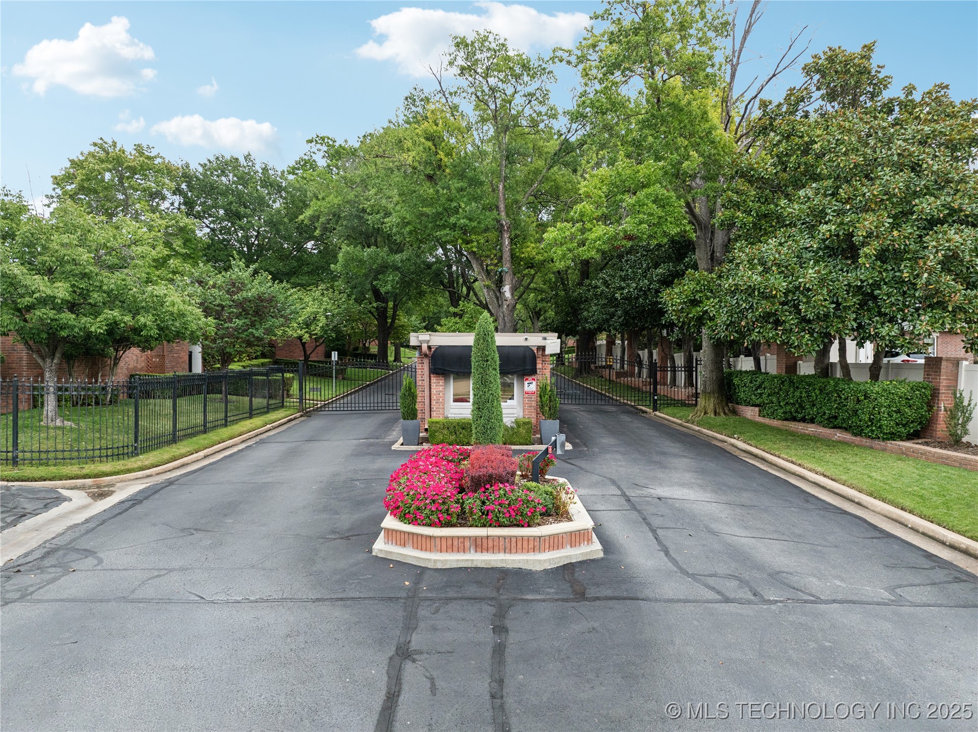 2411 E 72nd Place 2-a-3 Property Photo 42