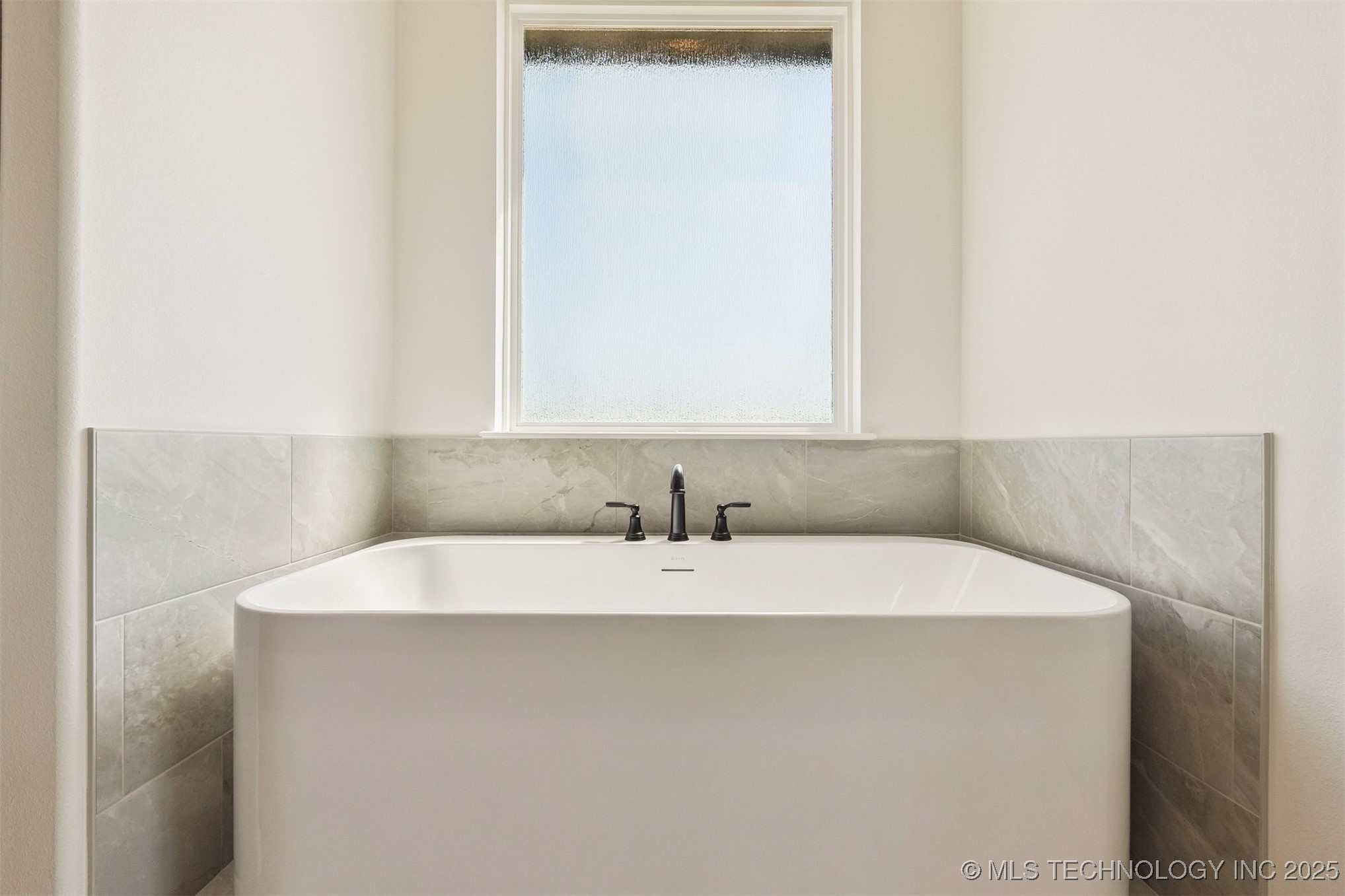 2722 E 134th Circle Property Photo 34