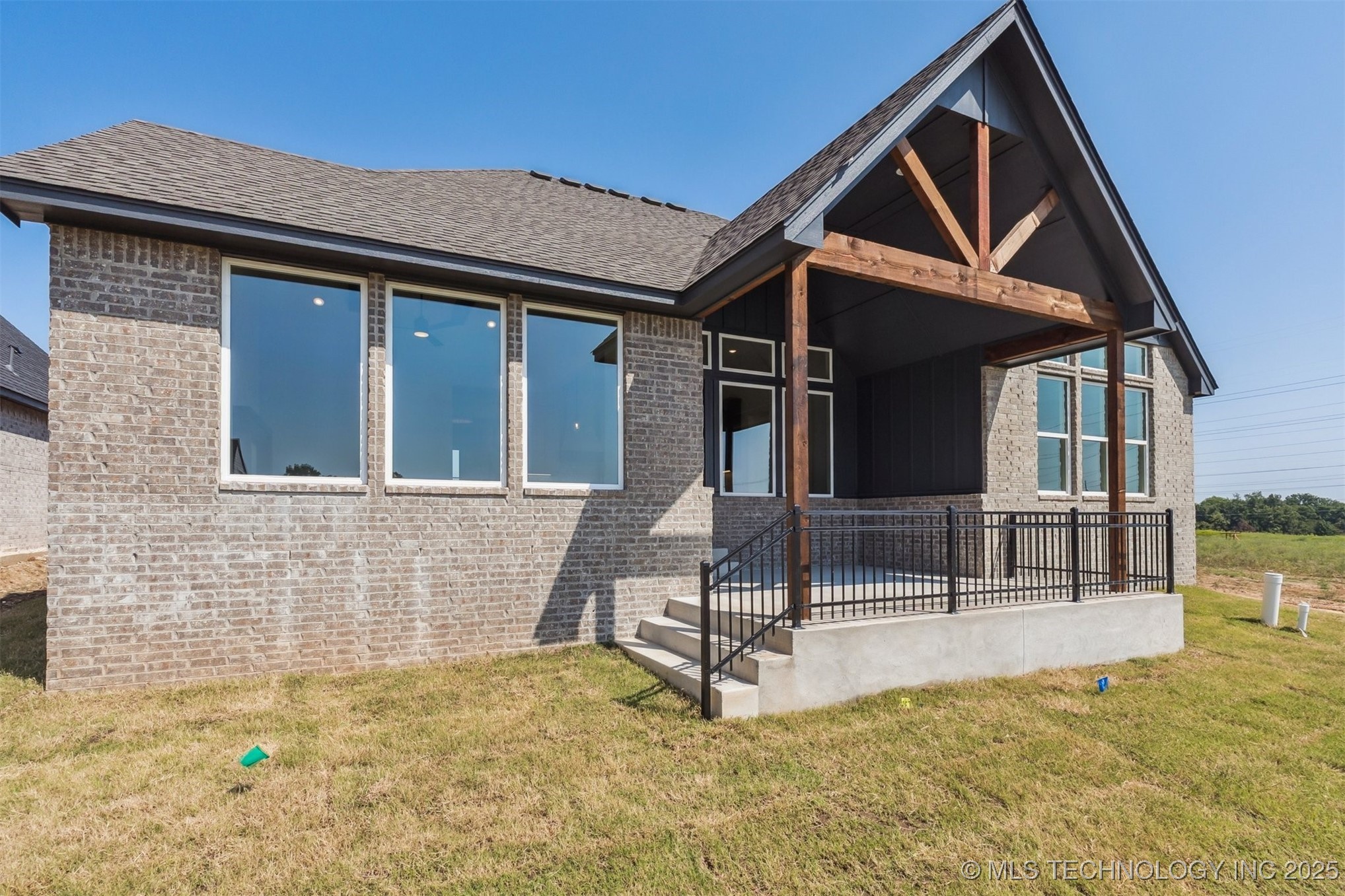 2722 E 134th Circle Property Photo 64