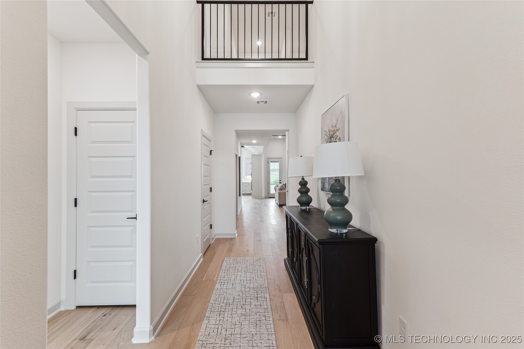 2325 E 134th Circle Property Photo 8