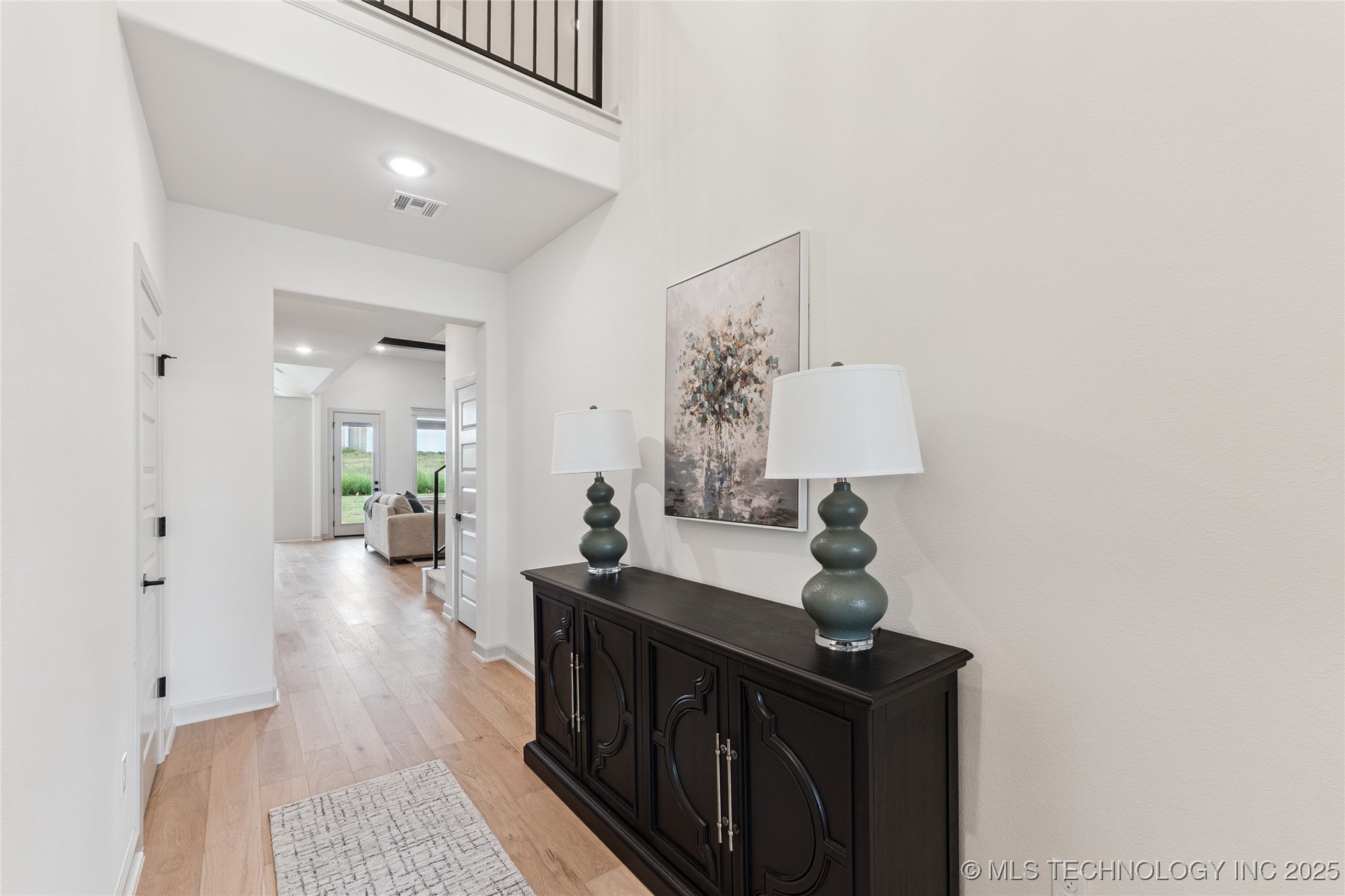 2325 E 134th Circle Property Photo 9