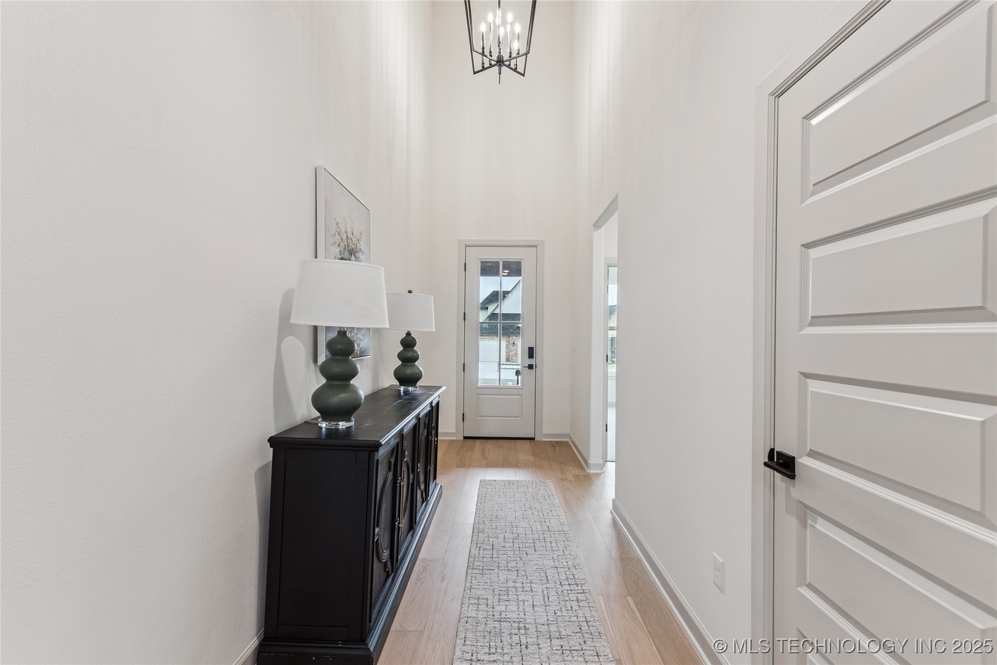 2325 E 134th Circle Property Photo 10