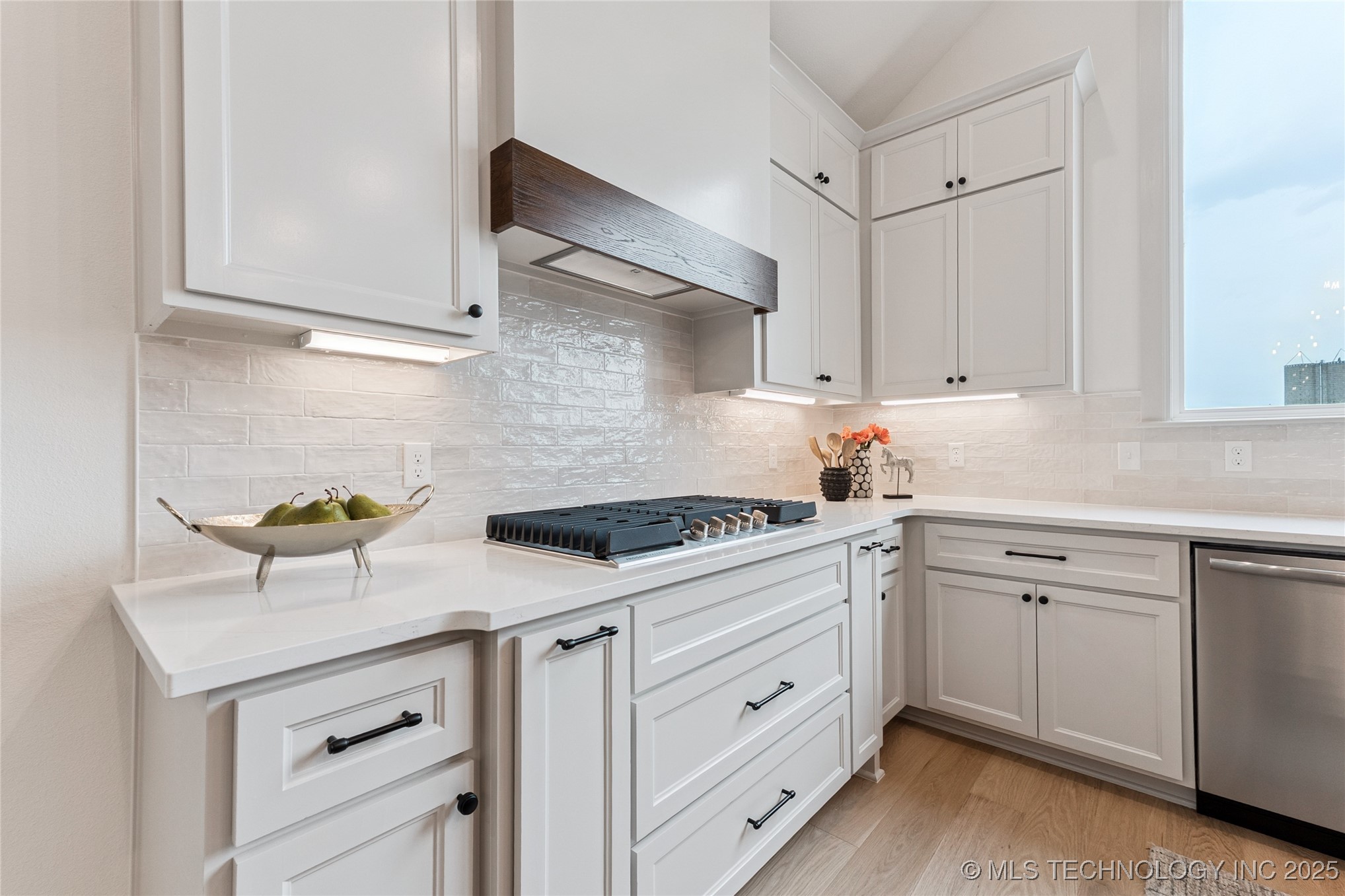 2325 E 134th Circle Property Photo 23