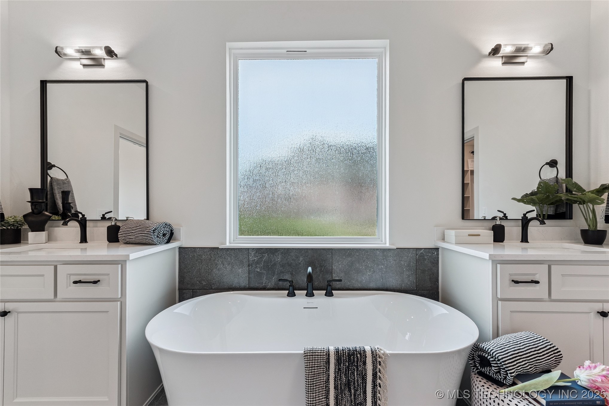 2325 E 134th Circle Property Photo 48