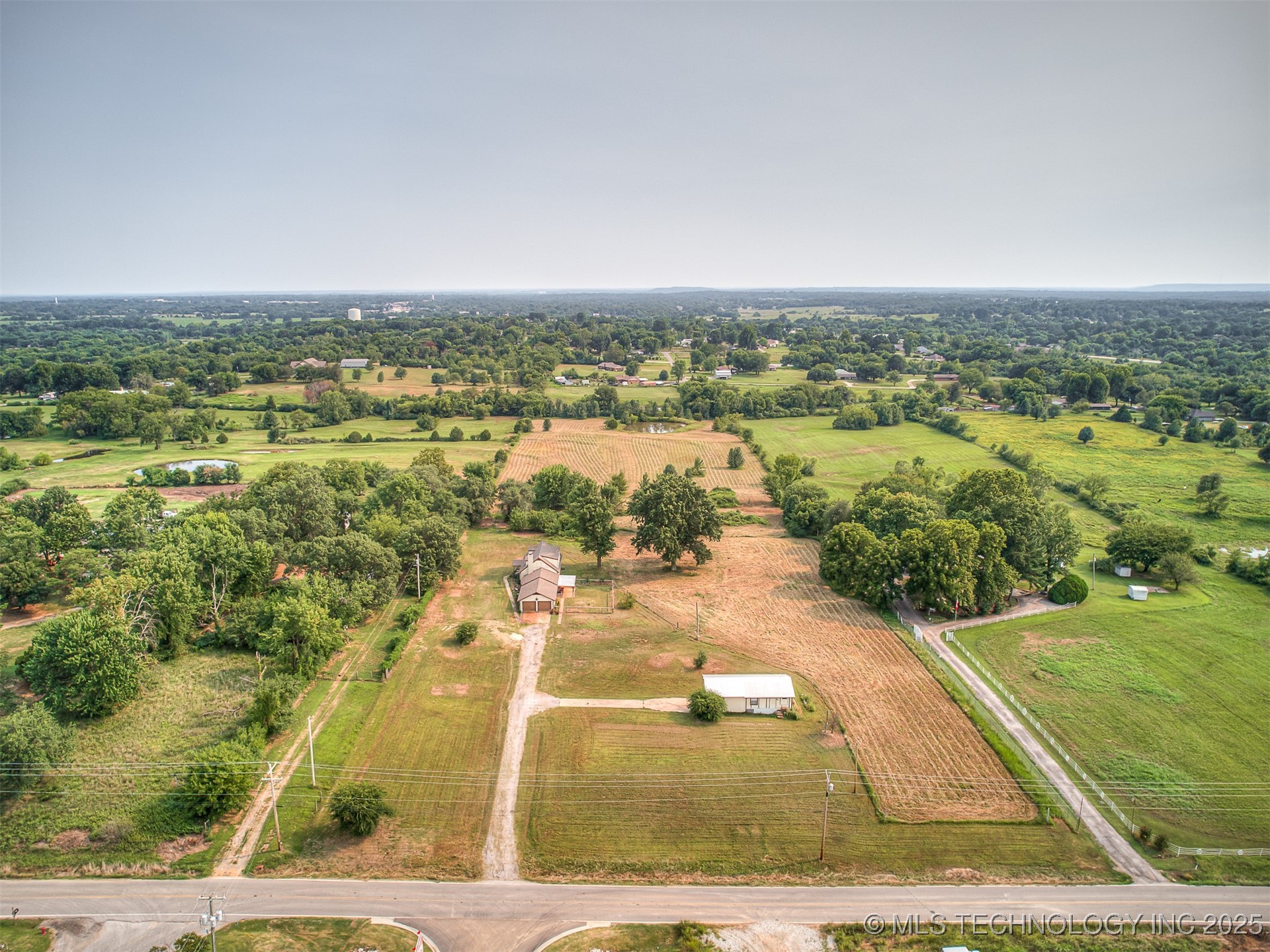 28474 E 121st Street S Property Photo 2
