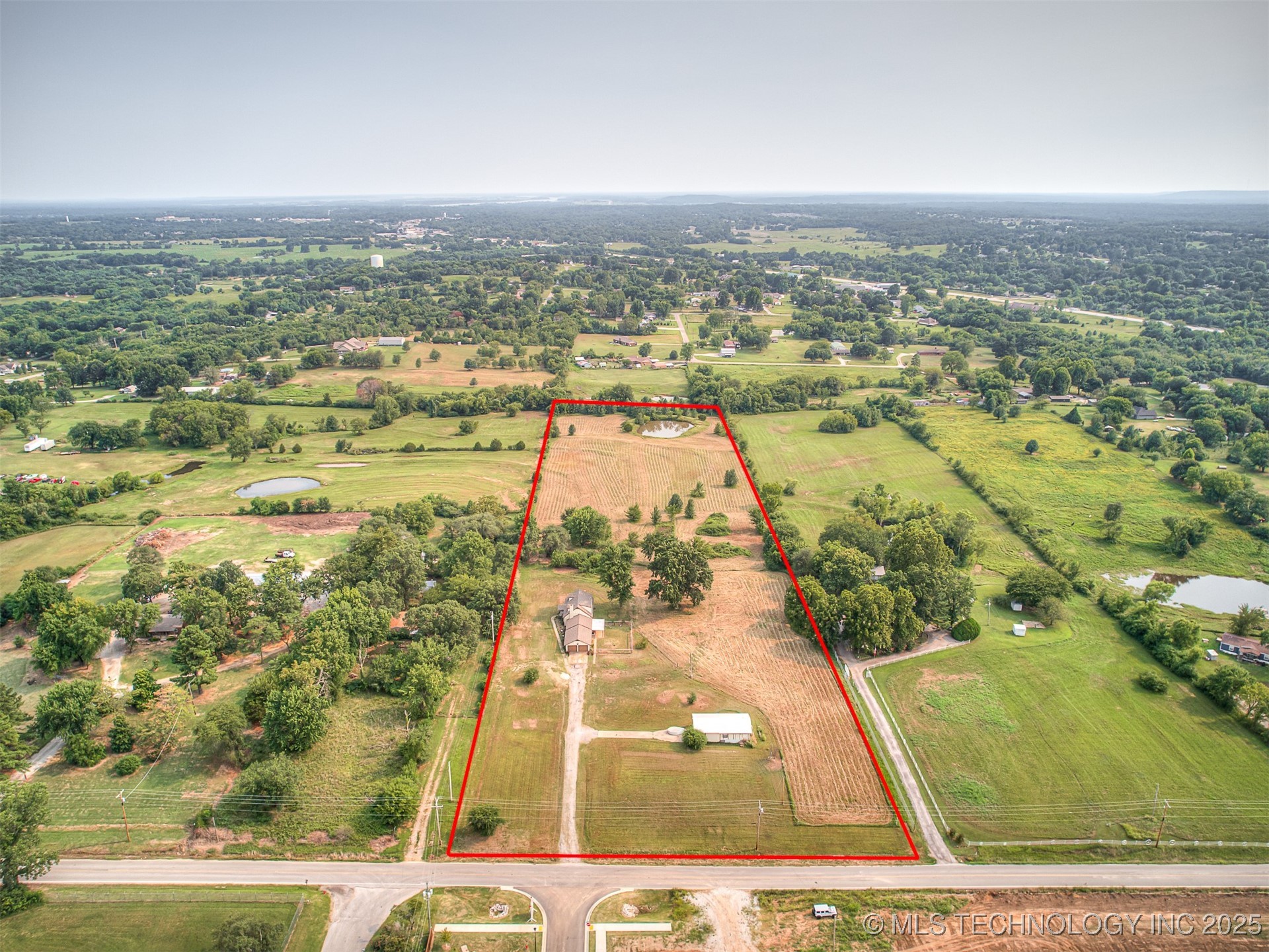 28474 E 121st Street S Property Photo 3