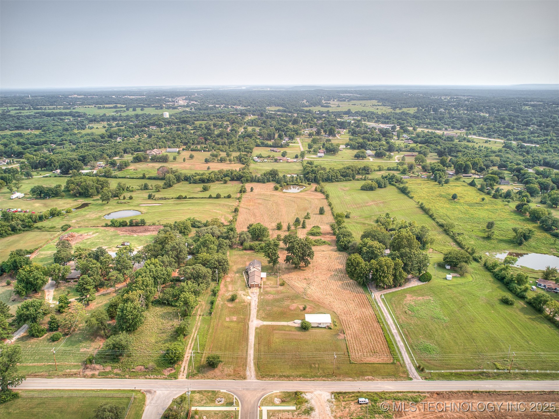 28474 E 121st Street S Property Photo 5