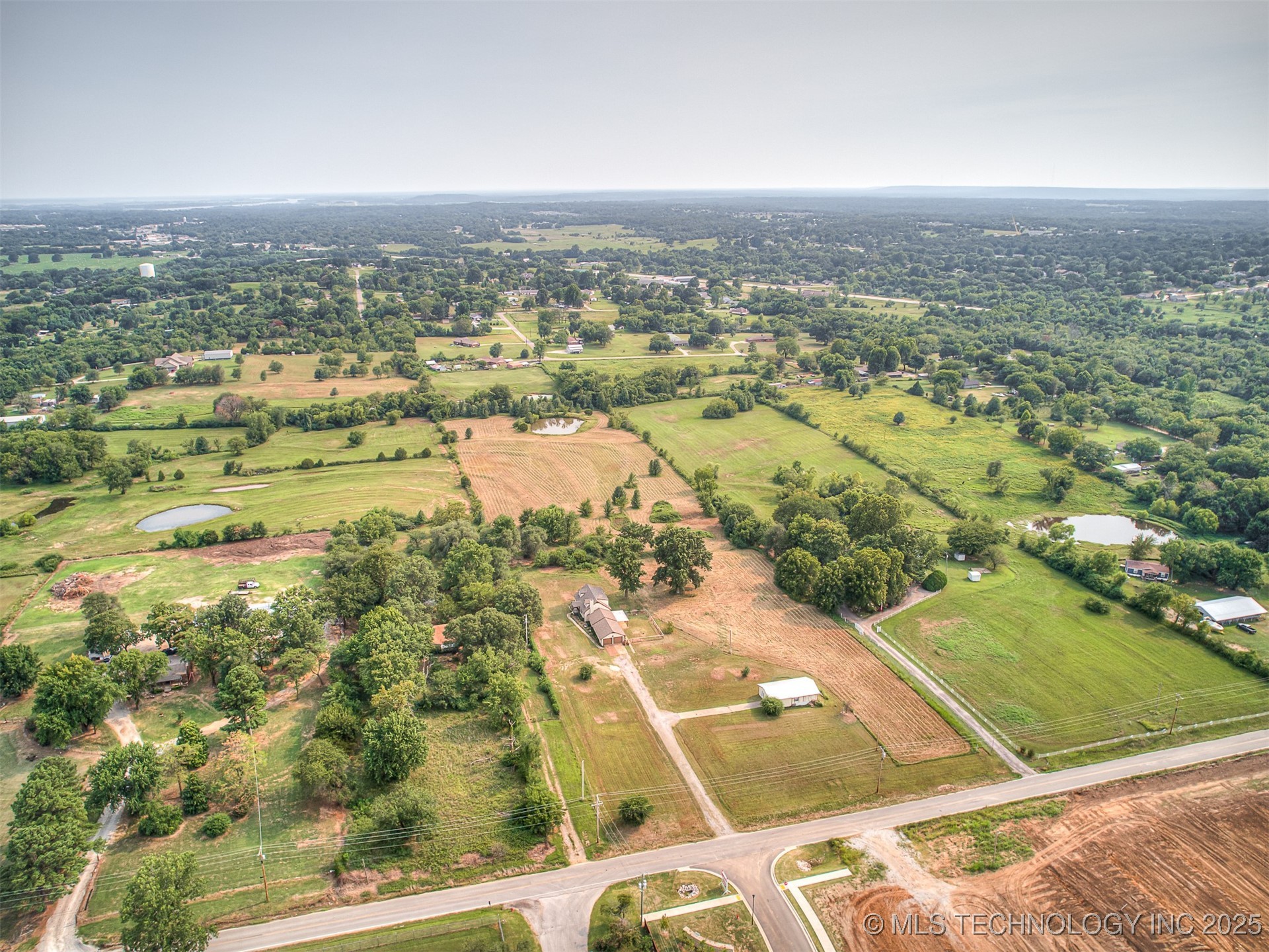 28474 E 121st Street S Property Photo 6