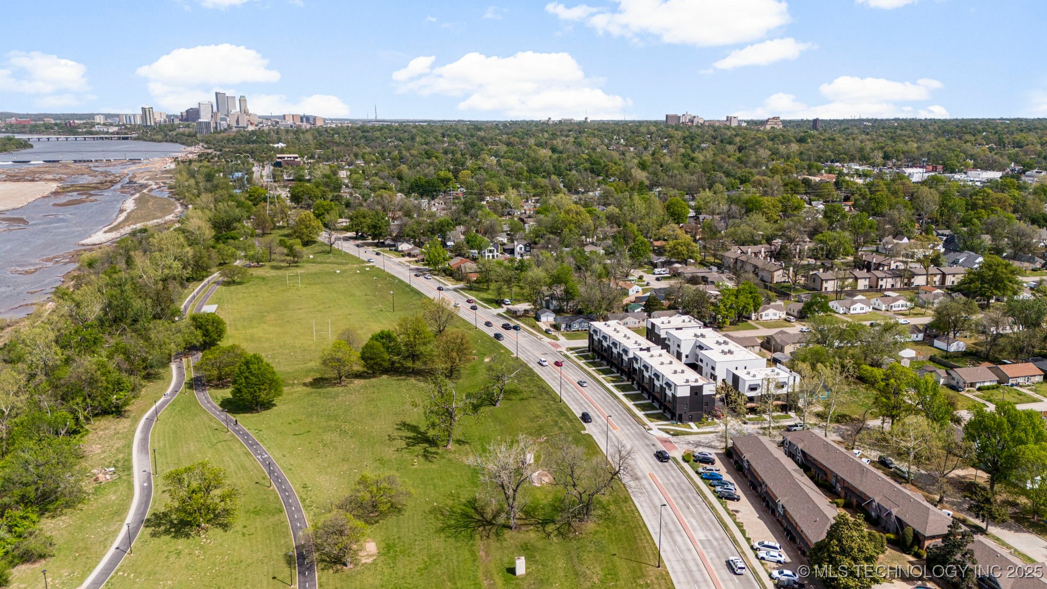 3777 S Riverside Drive 3777 Property Photo 31
