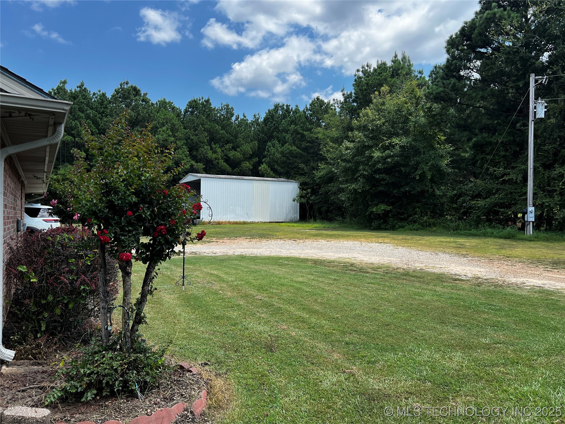 192188 N 4205 Property Photo 36
