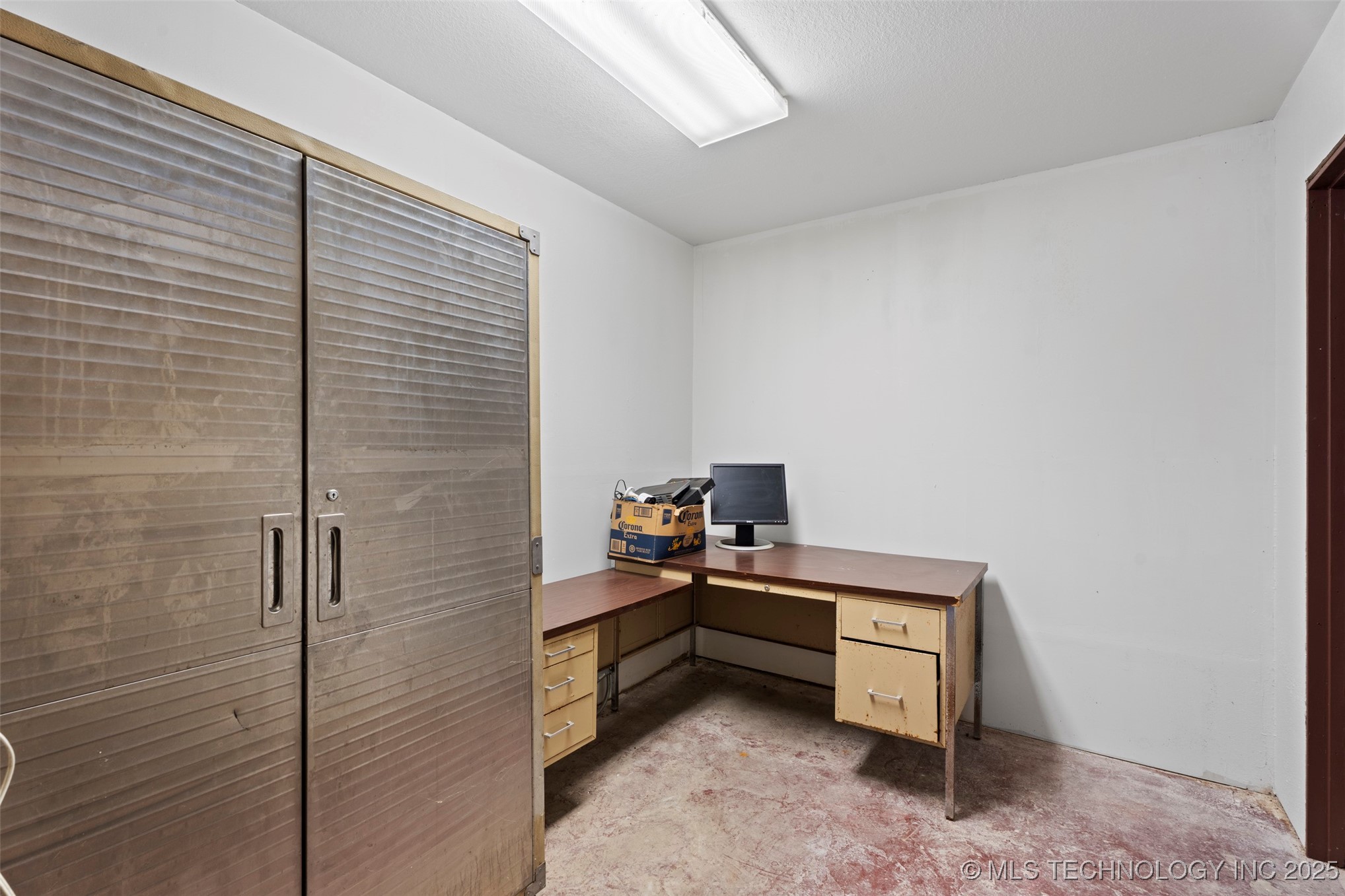 26601 S 655 Road Property Photo 12