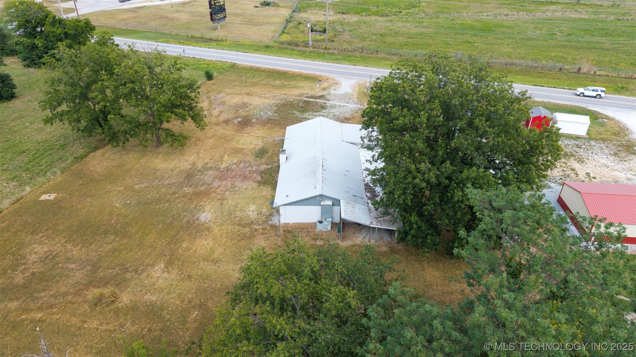 26601 S 655 Road Property Photo 21