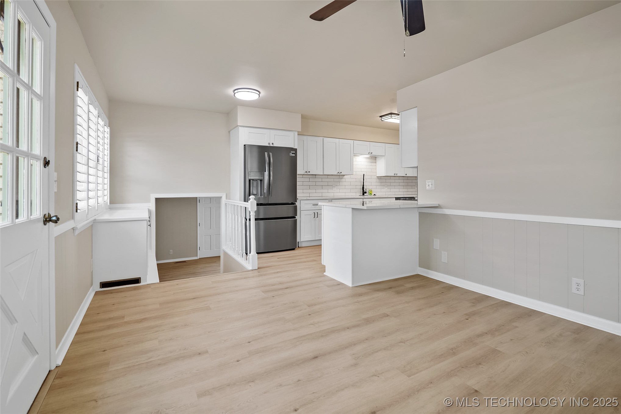 6119 S Hudson Place Property Photo 13