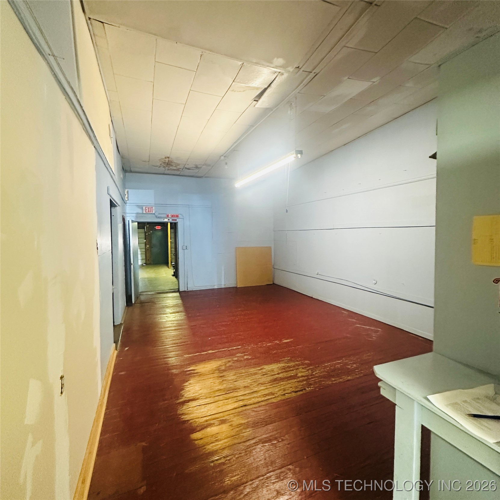 106 S Broadway Street Property Photo 3