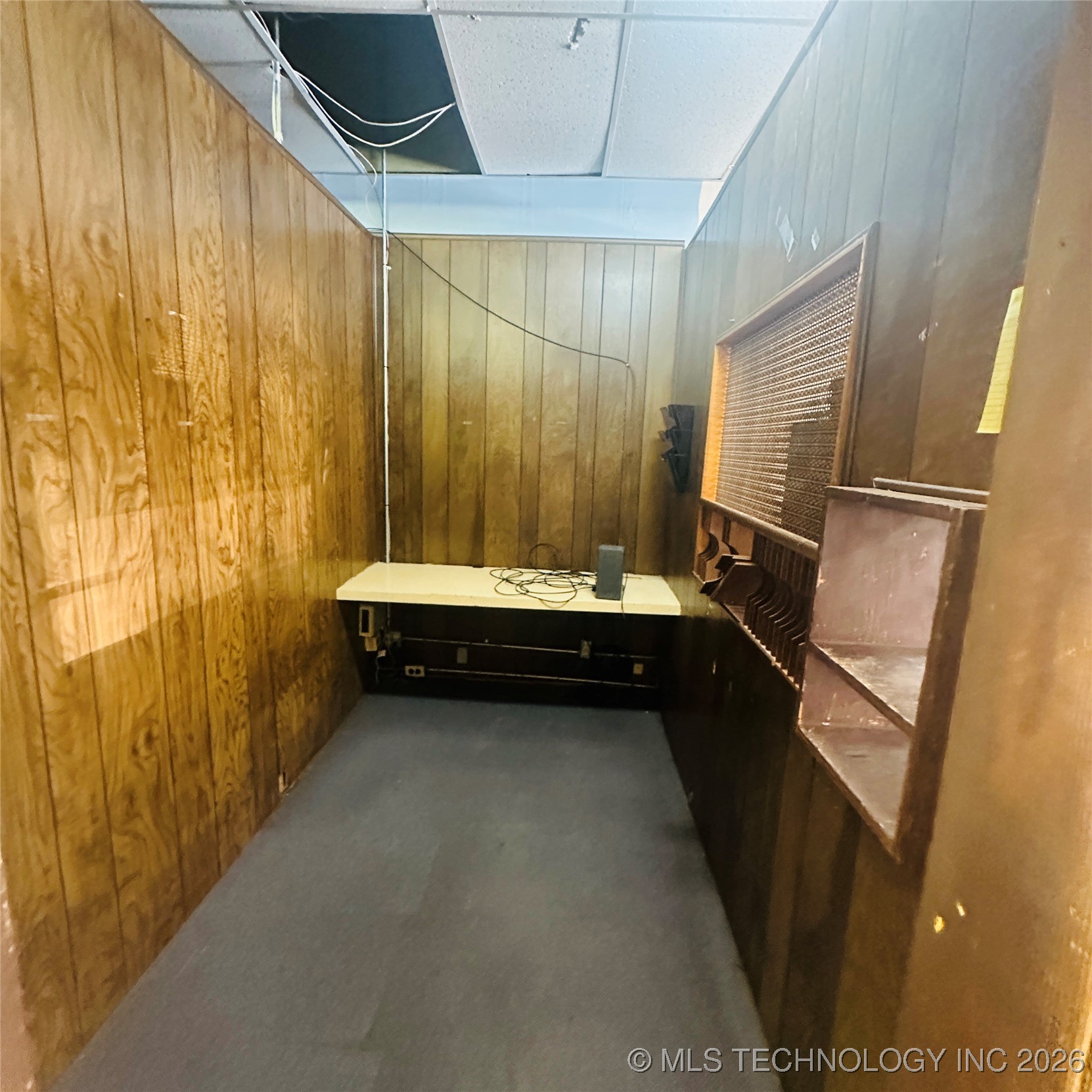 106 S Broadway Street Property Photo 4