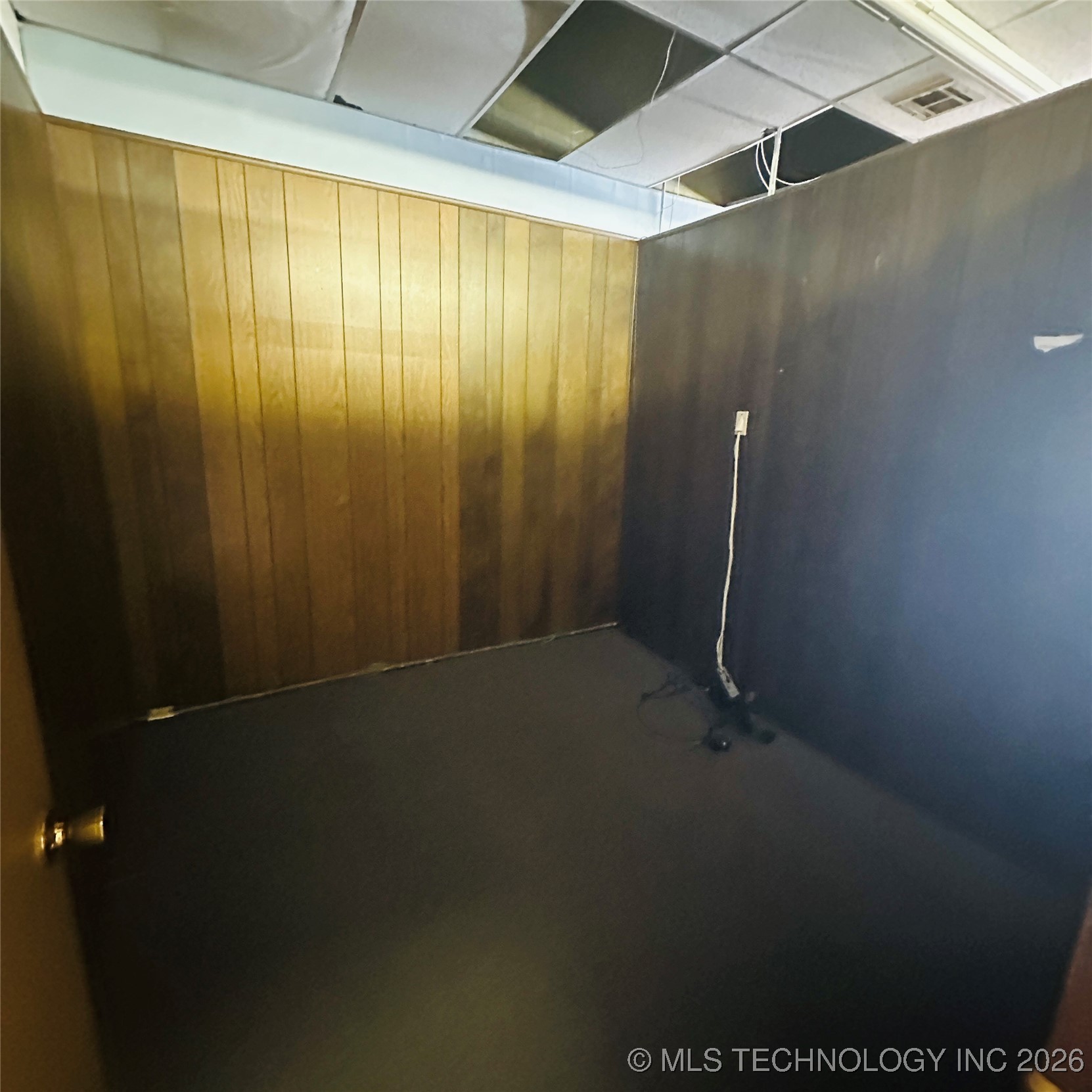 106 S Broadway Street Property Photo 5