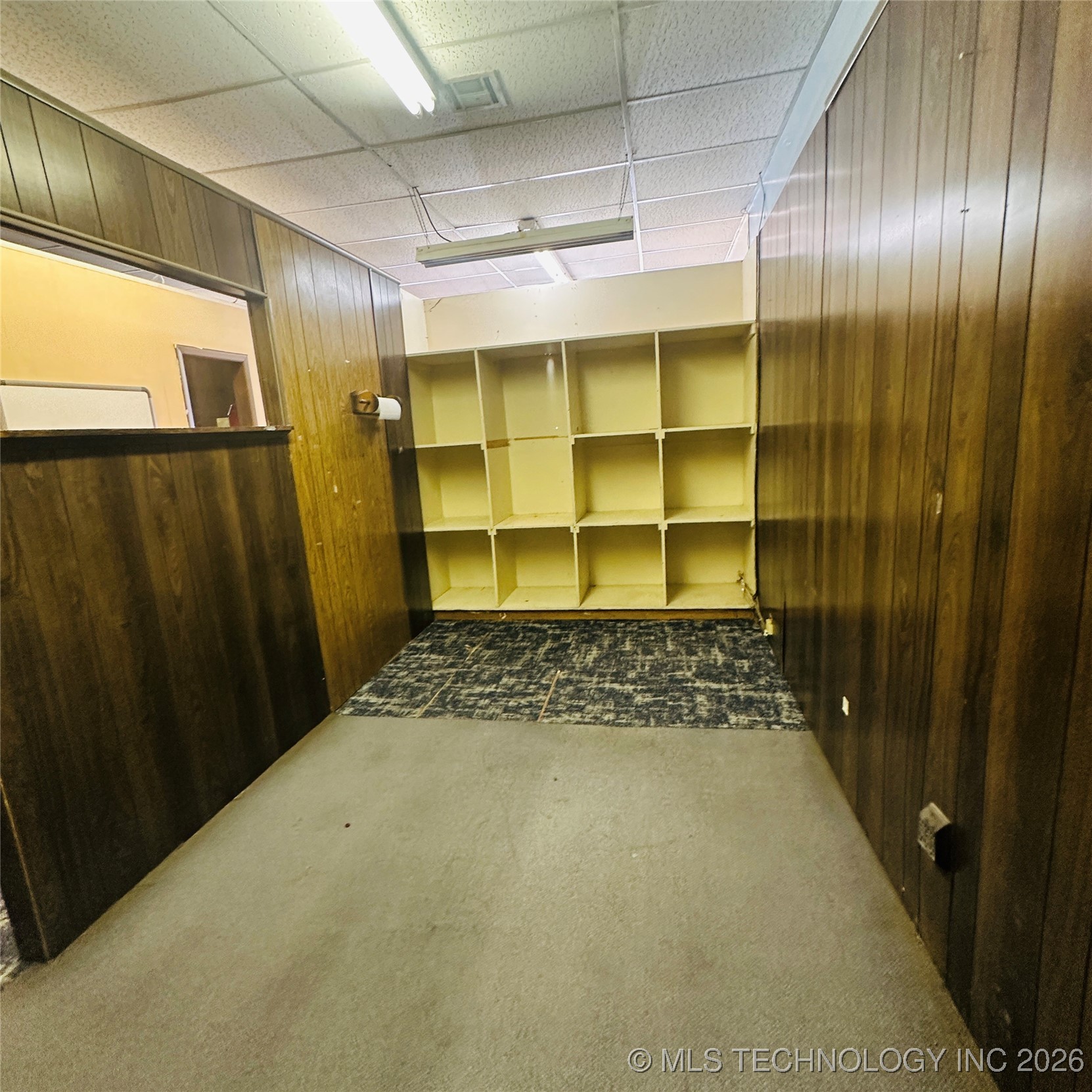 106 S Broadway Street Property Photo 10