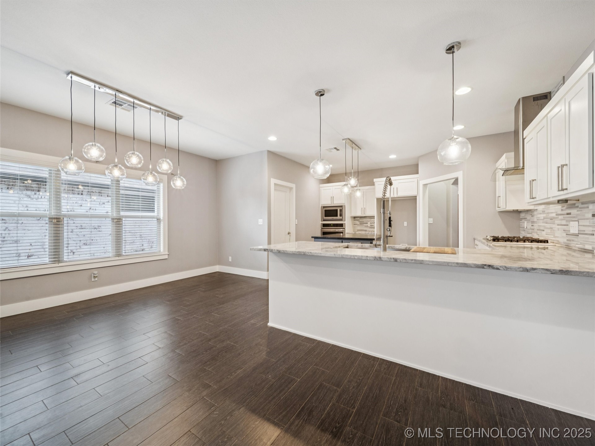 11427 S Ash Street Property Photo 15