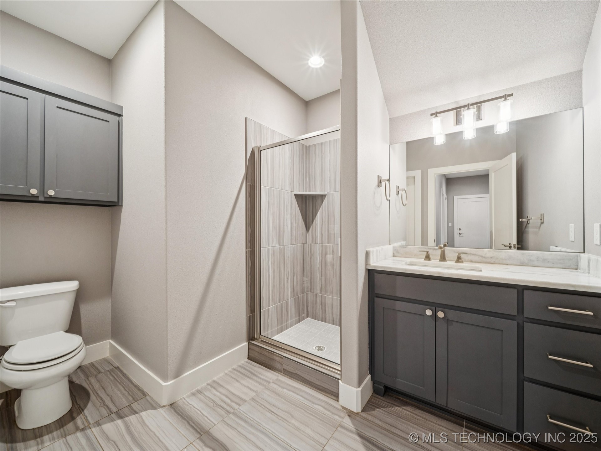 11427 S Ash Street Property Photo 24