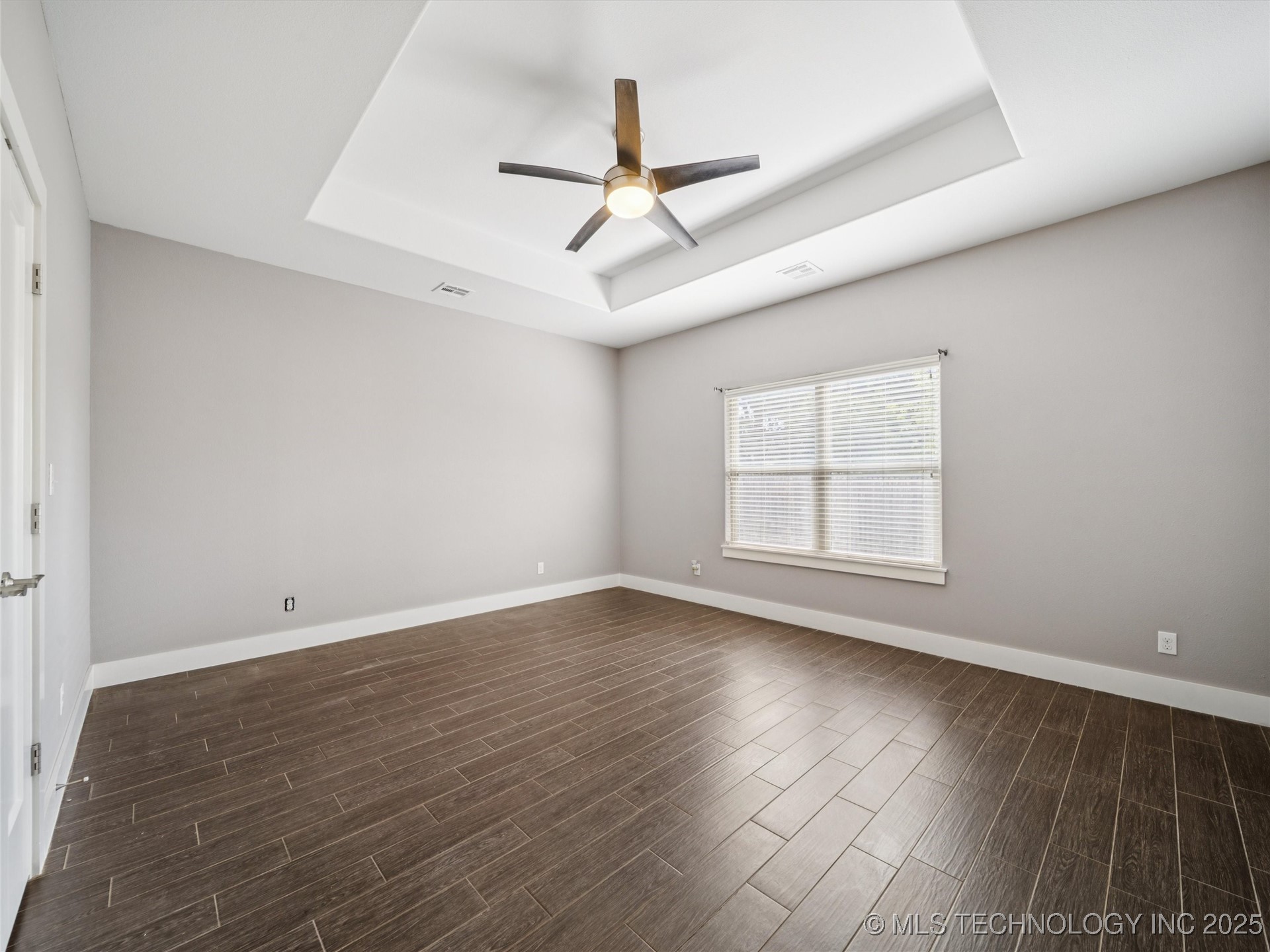 11427 S Ash Street Property Photo 26