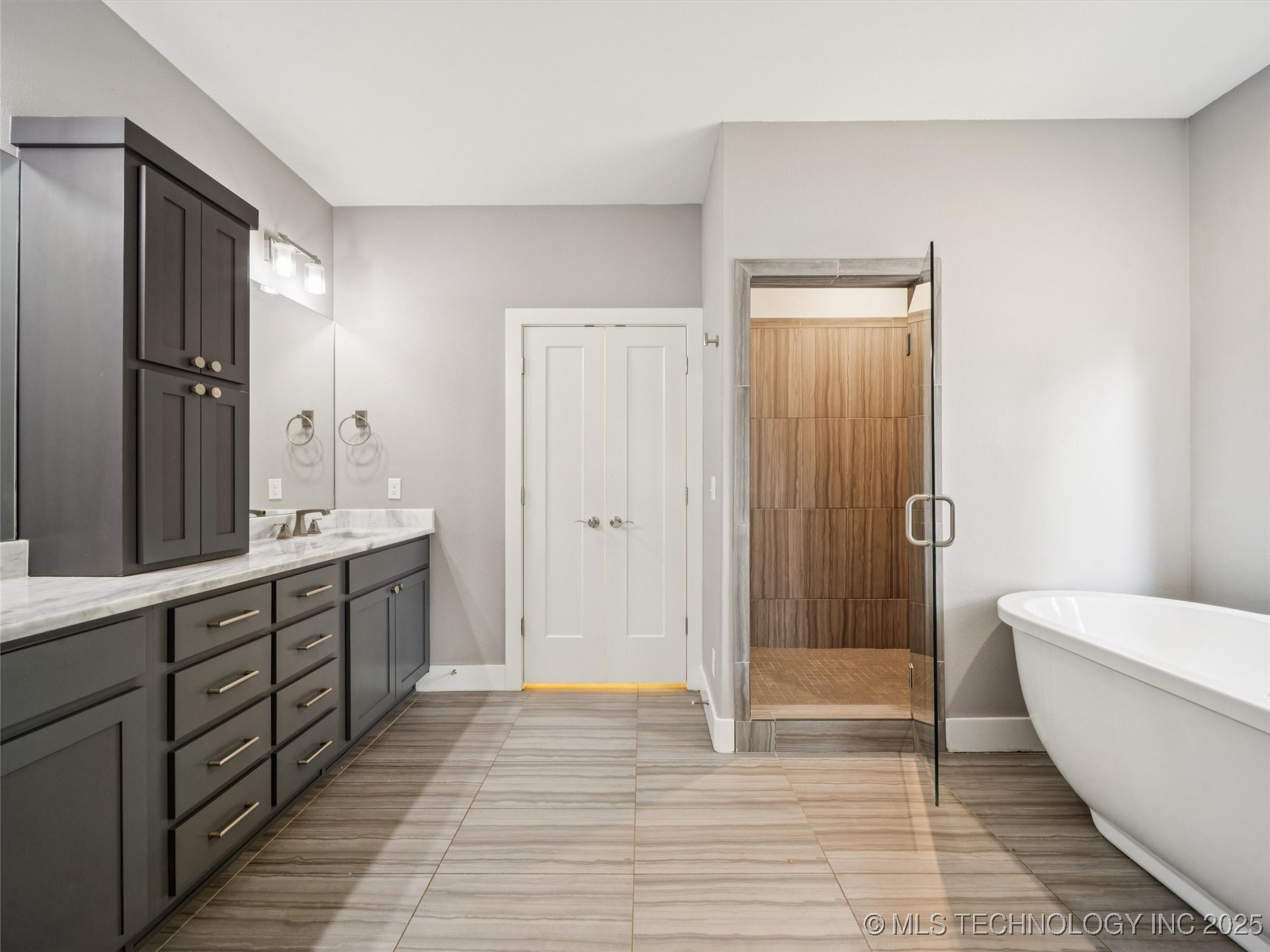 11427 S Ash Street Property Photo 32