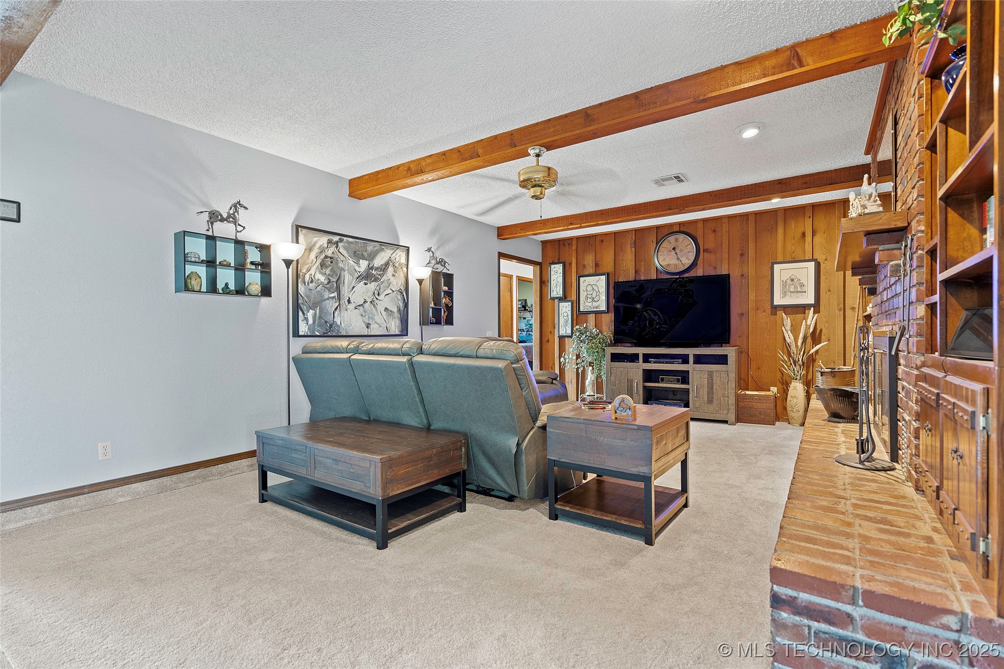 656 Evergreen Street Property Photo 7