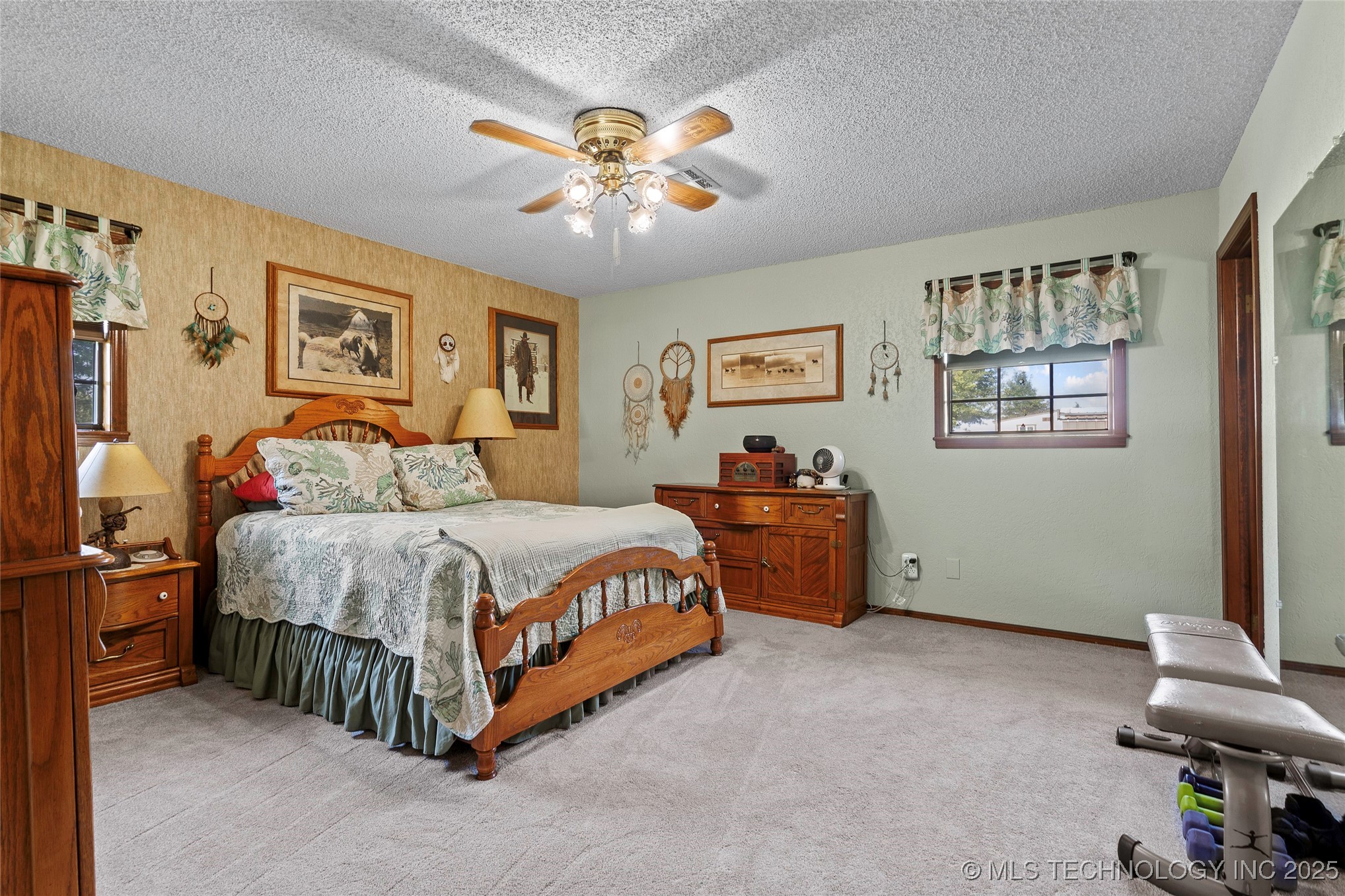 656 Evergreen Street Property Photo 18