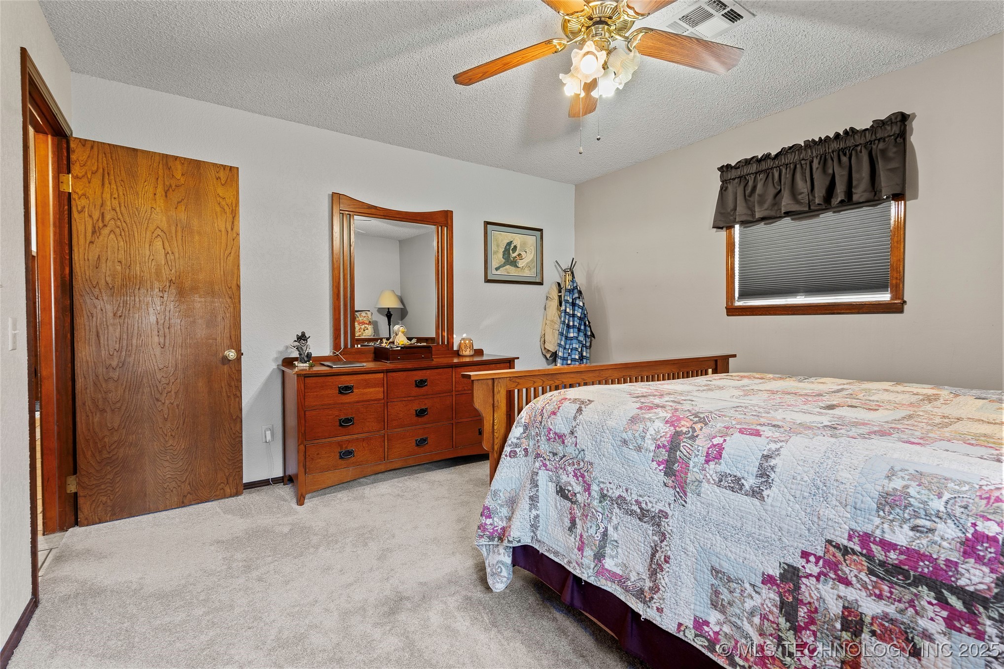 656 Evergreen Street Property Photo 26