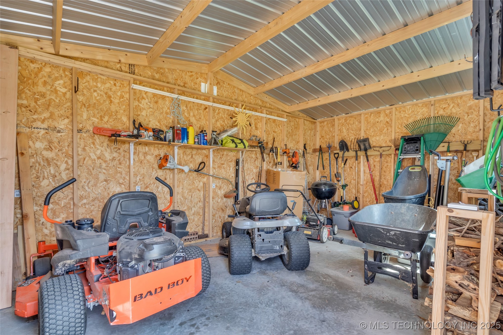 656 Evergreen Street Property Photo 41