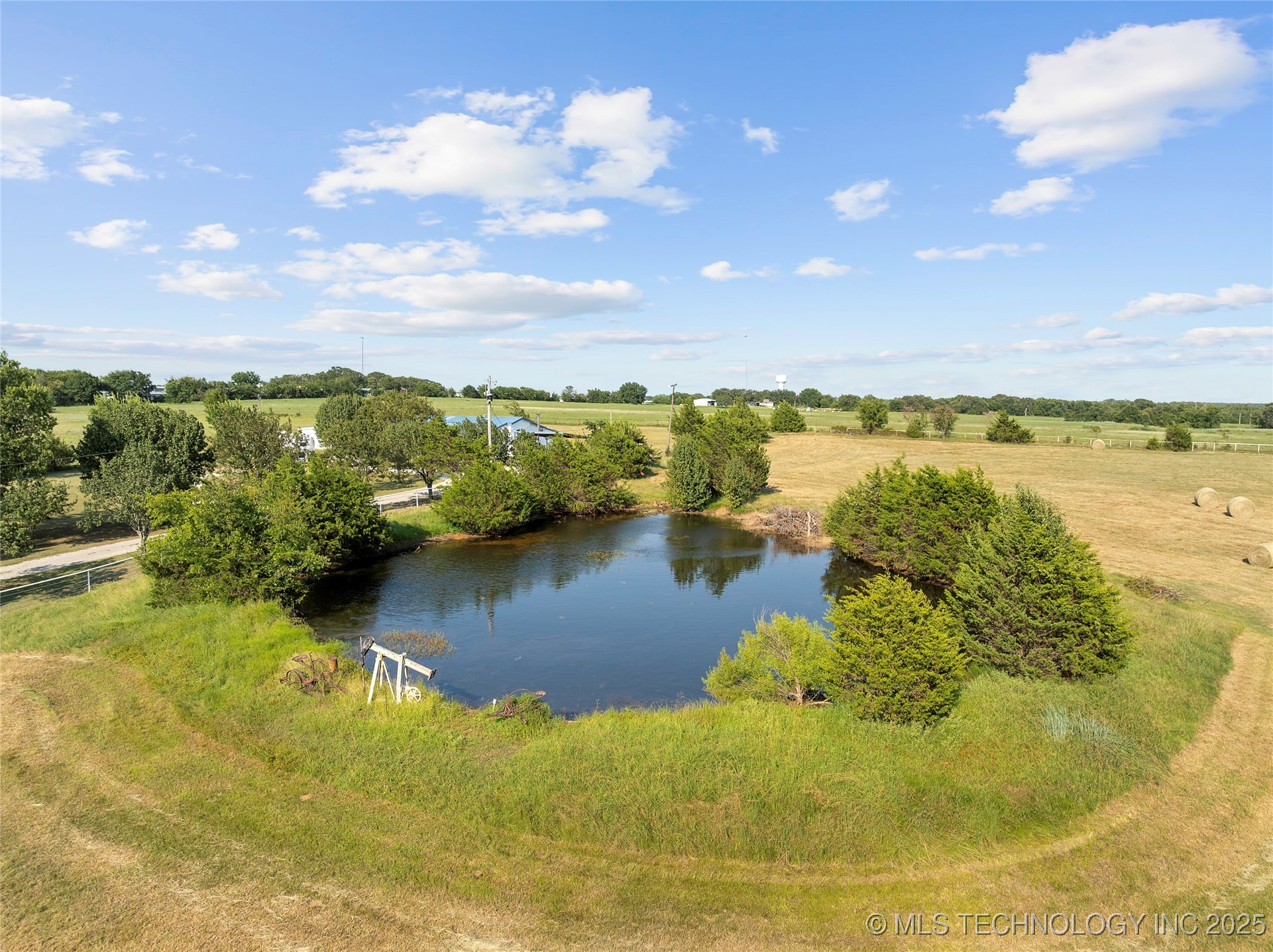 656 Evergreen Street Property Photo 44