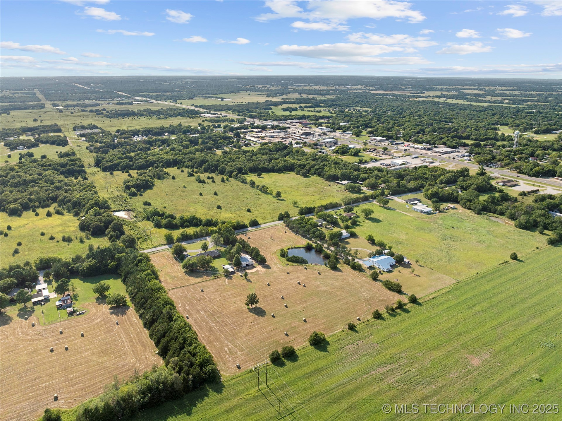 656 Evergreen Street Property Photo 52
