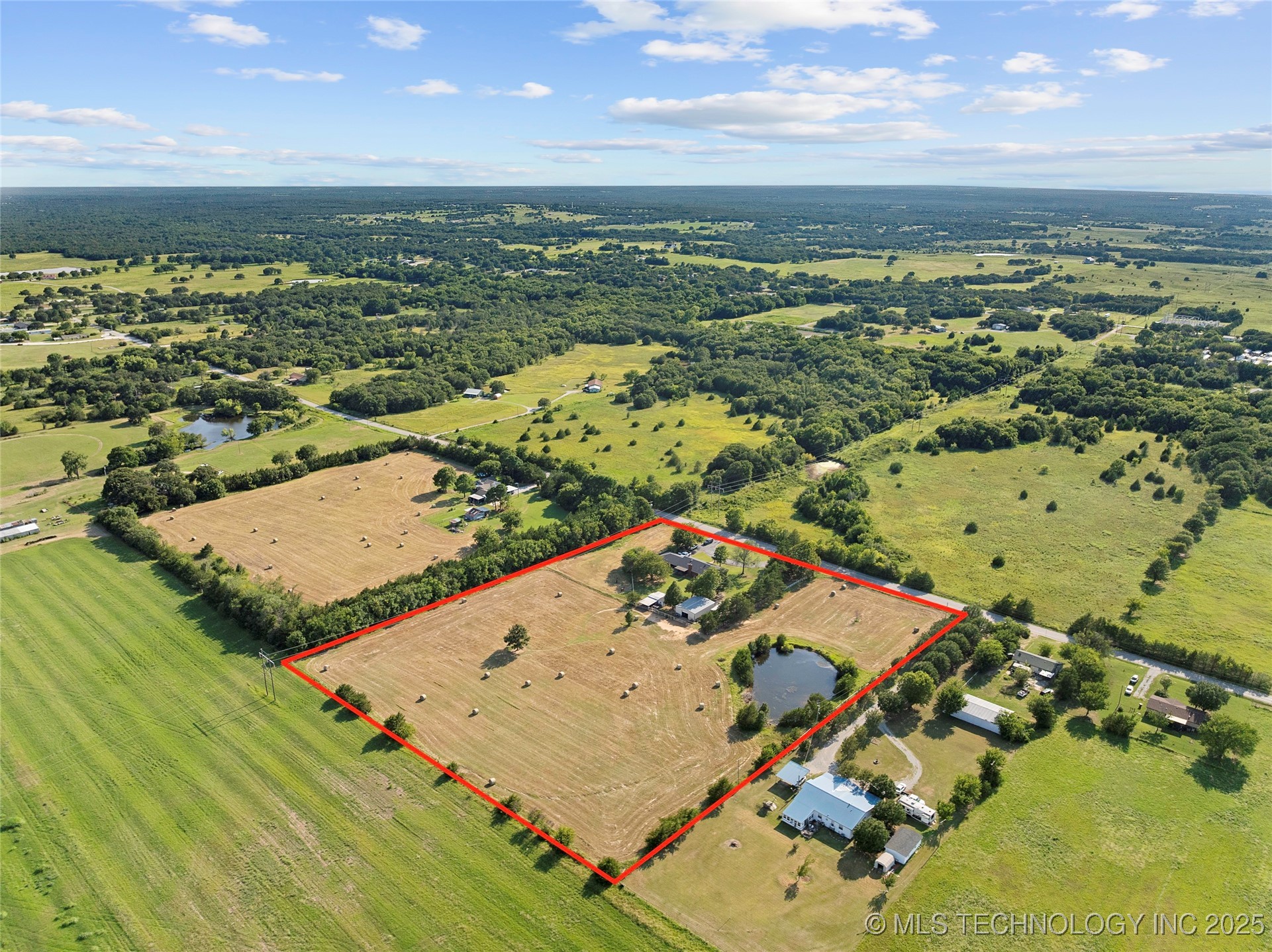 656 Evergreen Street Property Photo 53