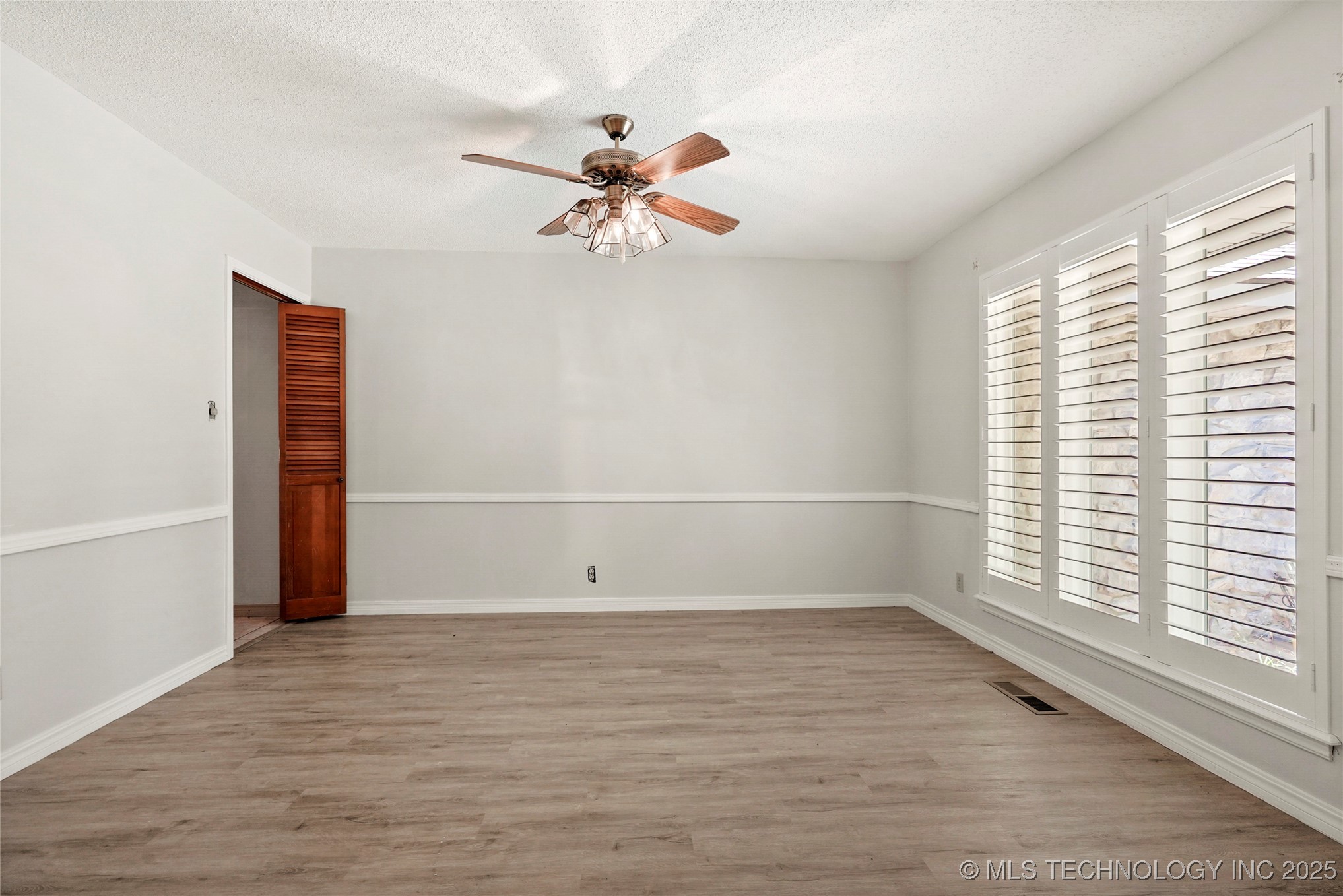 3740 E 104th Street Property Photo 5