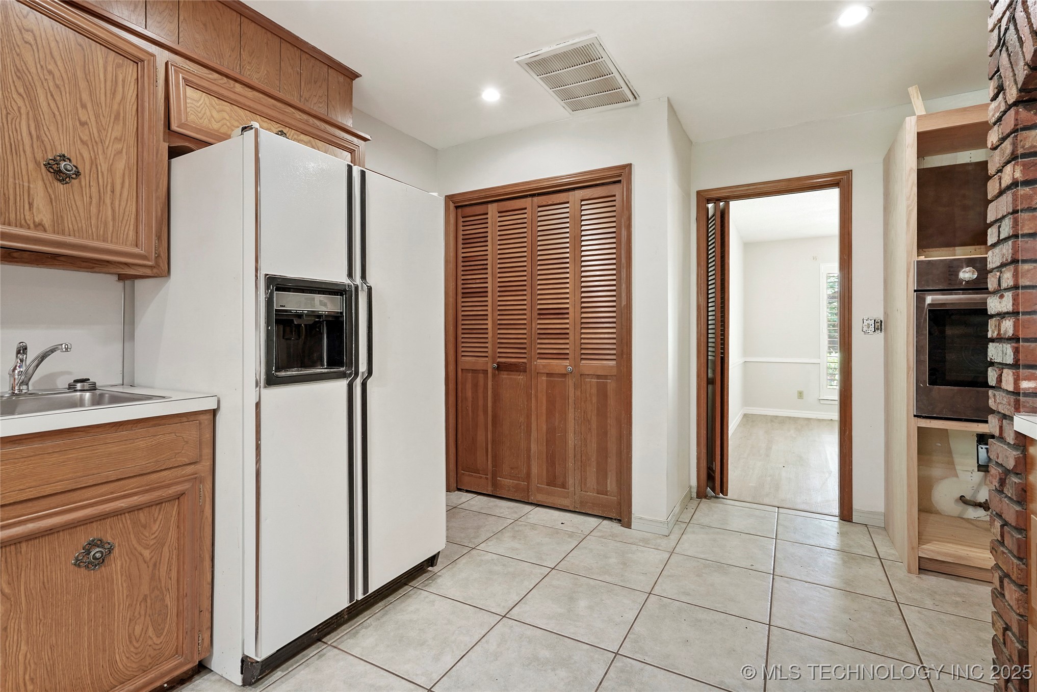 3740 E 104th Street Property Photo 14