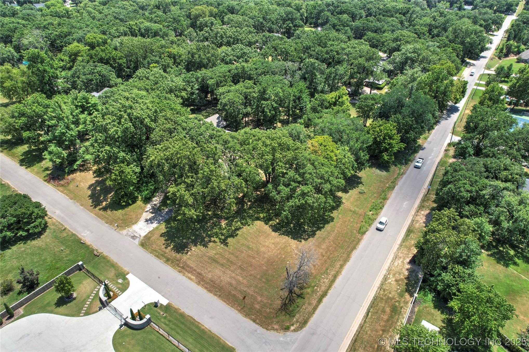 3740 E 104th Street Property Photo 36