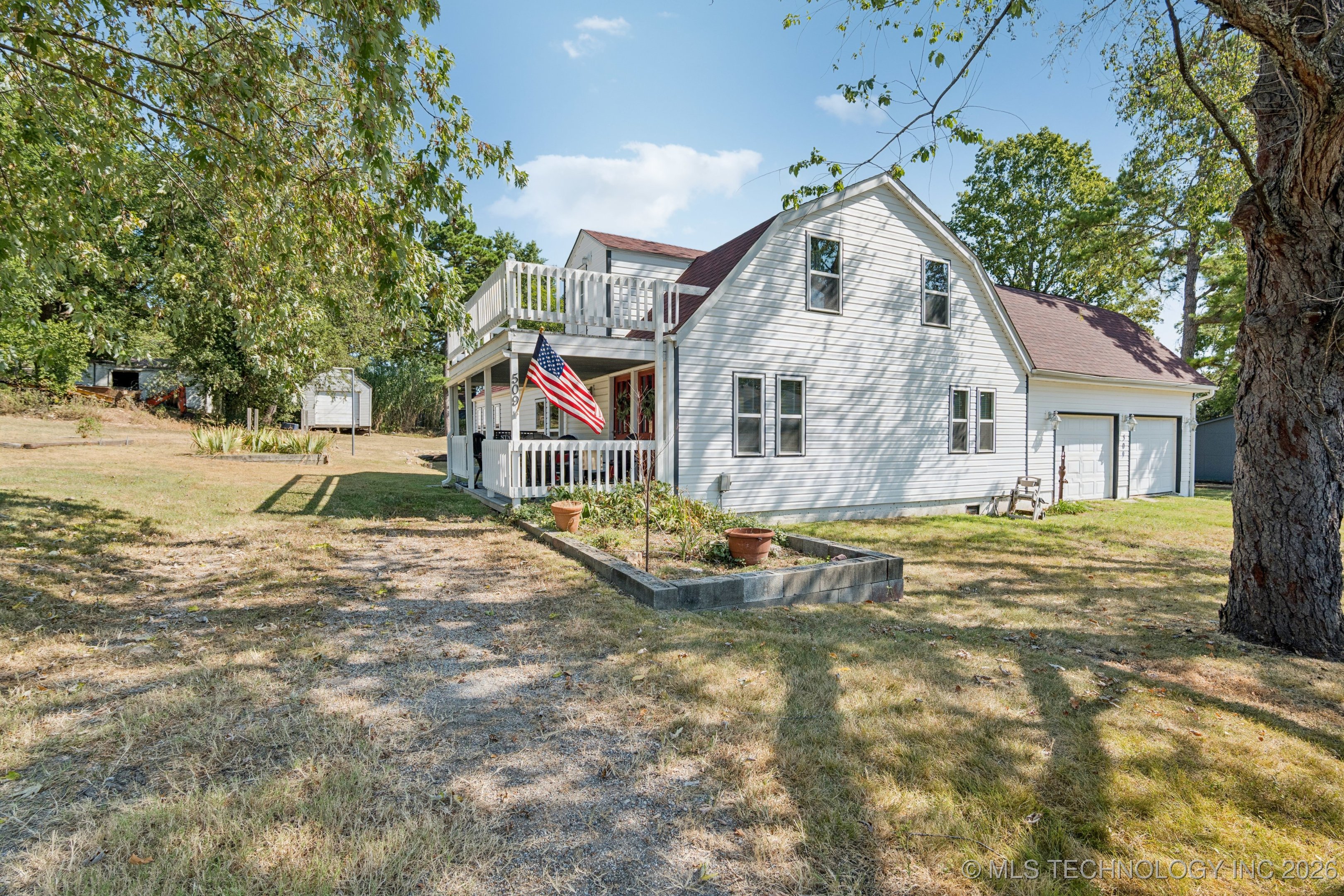 509 W 5th Street Property Photo 4